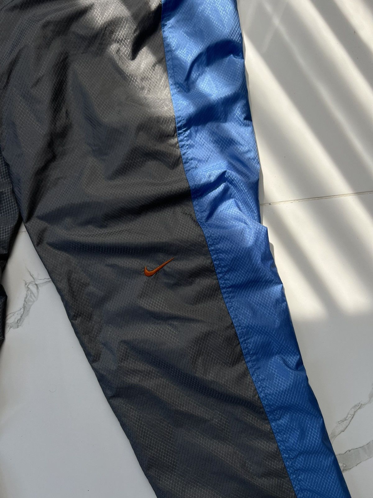 Nike × Vintage 90's NIKE RARE KNEE ORANGE SWOOSH LOGO Y2K TRACK BAGGY PANTS Size US 32 / EU 48 - 2 Thumbnail