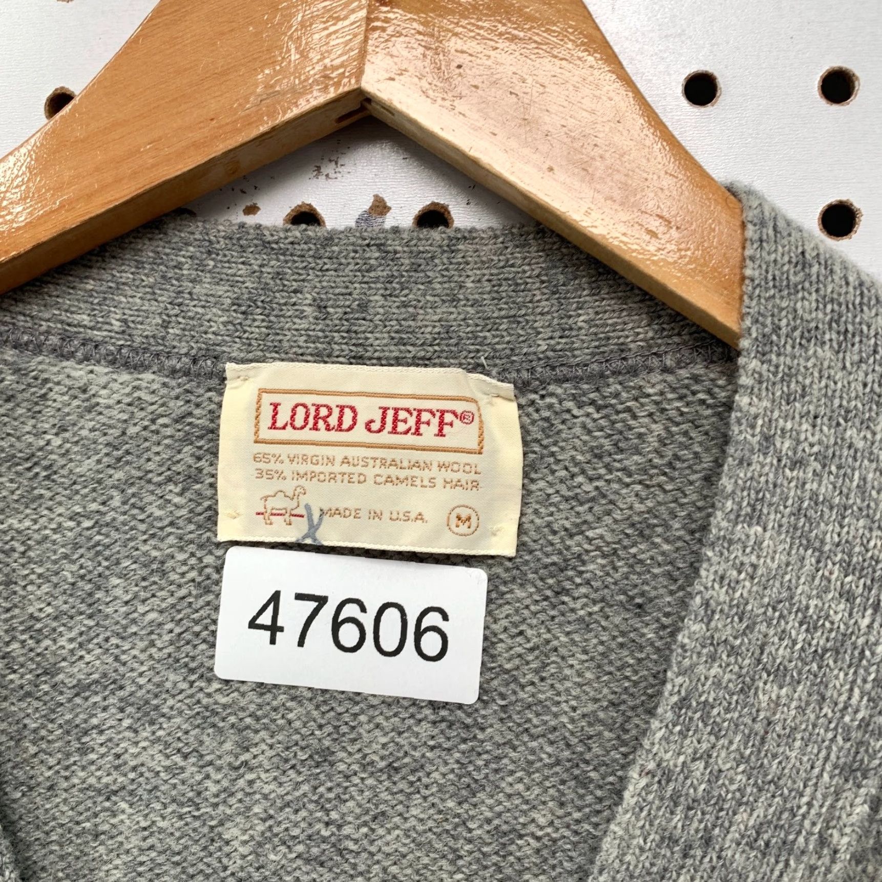 Camel VINTAGE Lord Jeff Wool Cardigan Sweater Mens Medium Gray Camel Hair Made USA Size US M / EU 48-50 / 2 - 3 Thumbnail