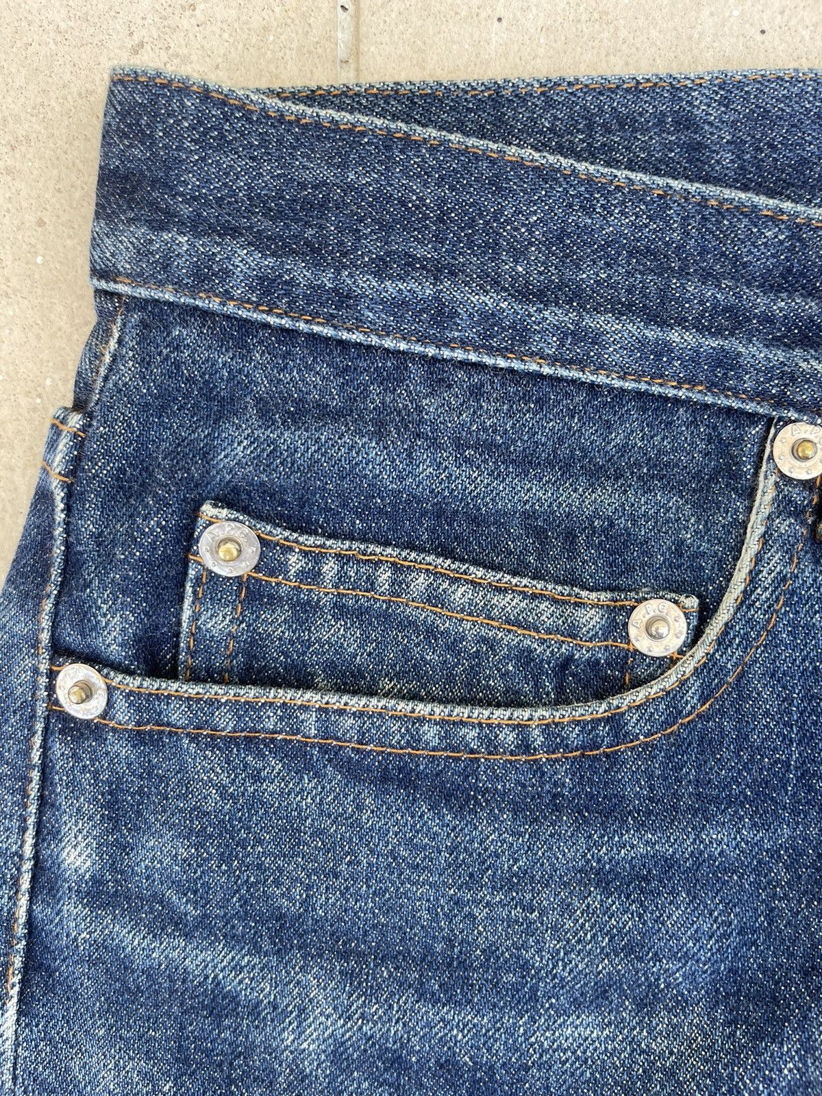 A.P.C. × Japanese Brand 🔥Japanese Brands Vintage A.P.C Distressed Denim W29🔥 Size US 29 - 11 Thumbnail