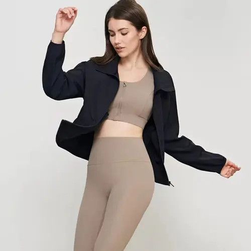 image of Vintage Light Breathable Stand-Up Short Jack in Black, Women's