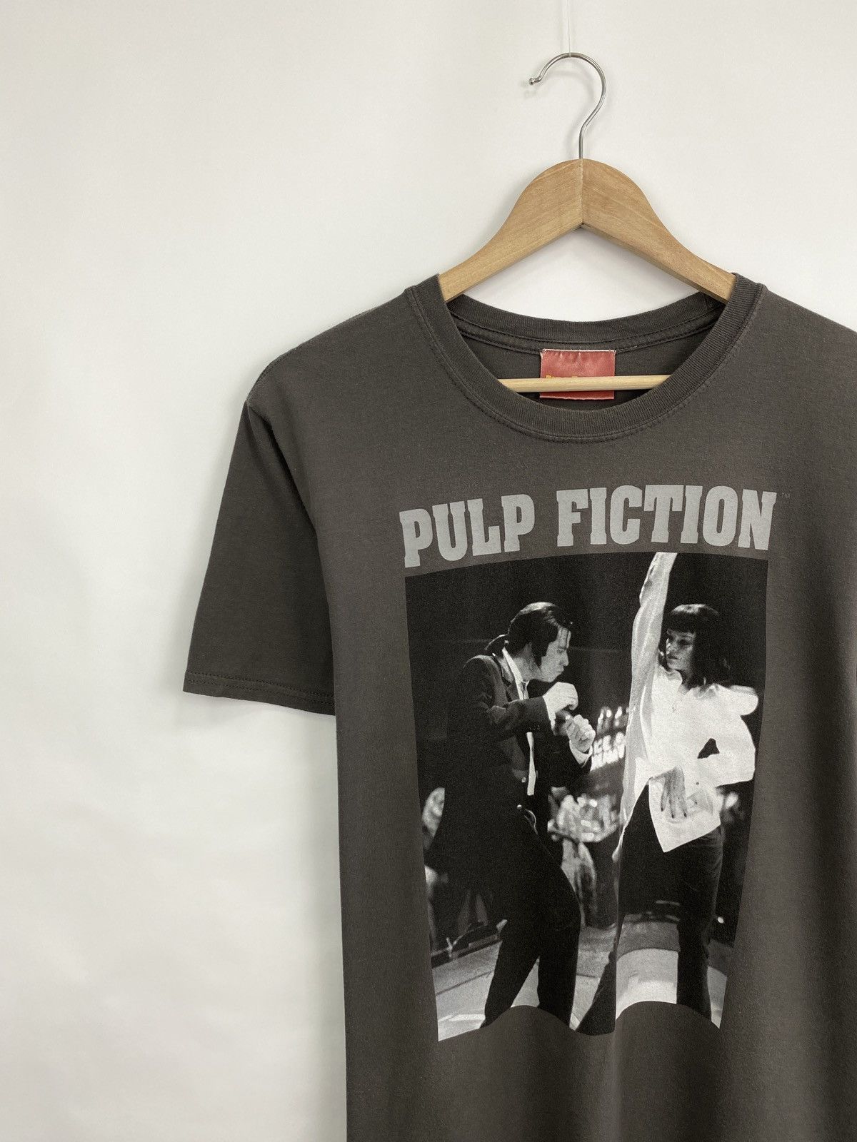 Grailed × Vintage 🎥 Vintage Y2K Pulp Fiction Film T-Shirt Rare Retro Hype Size US M / EU 48-50 / 2 - 2 Thumbnail