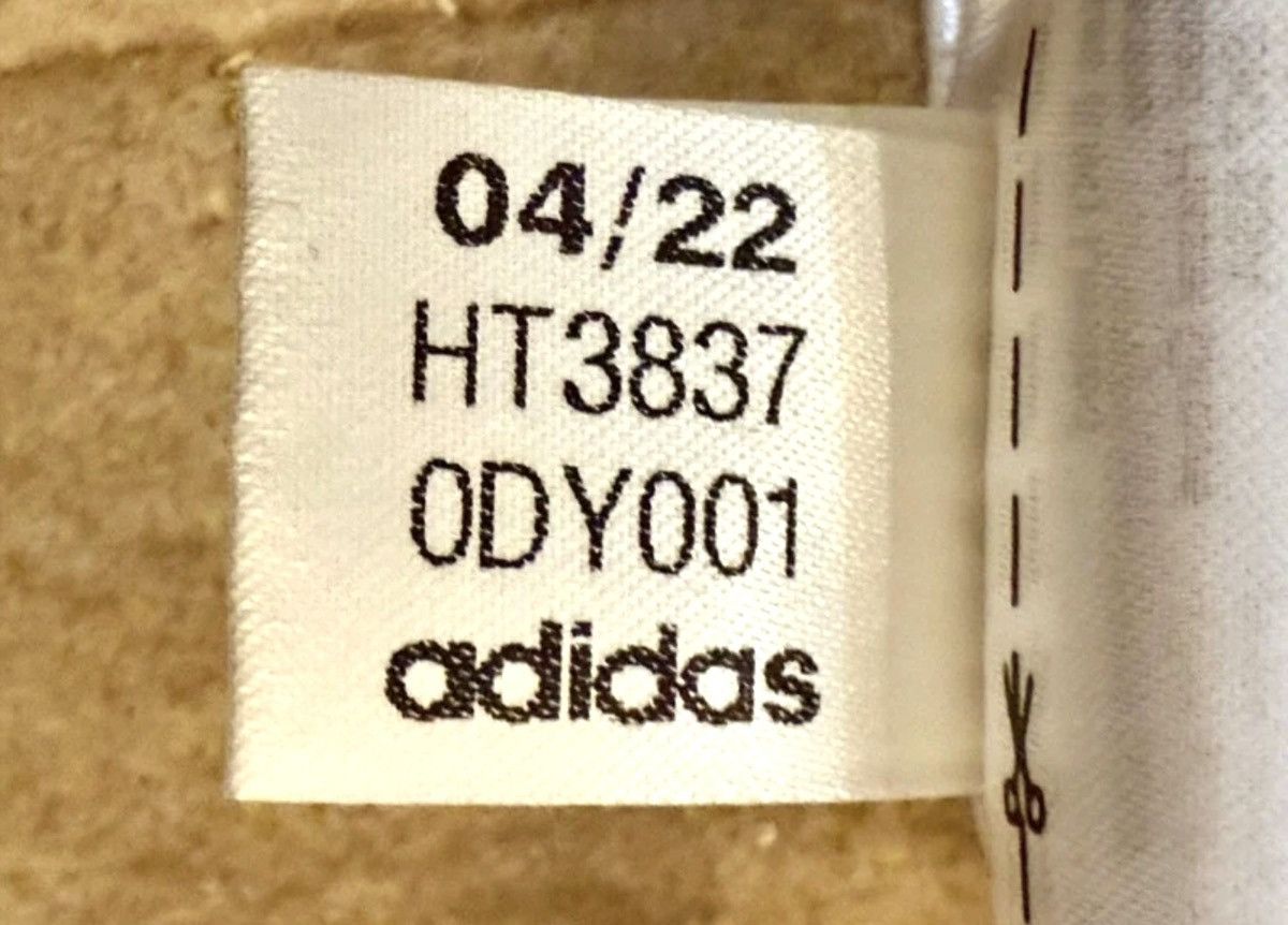 Adidas Adidas Women's All Season Fleece Sport Shorts Style HT3837 Size 28" / US 6 / IT 42 - 5 Thumbnail