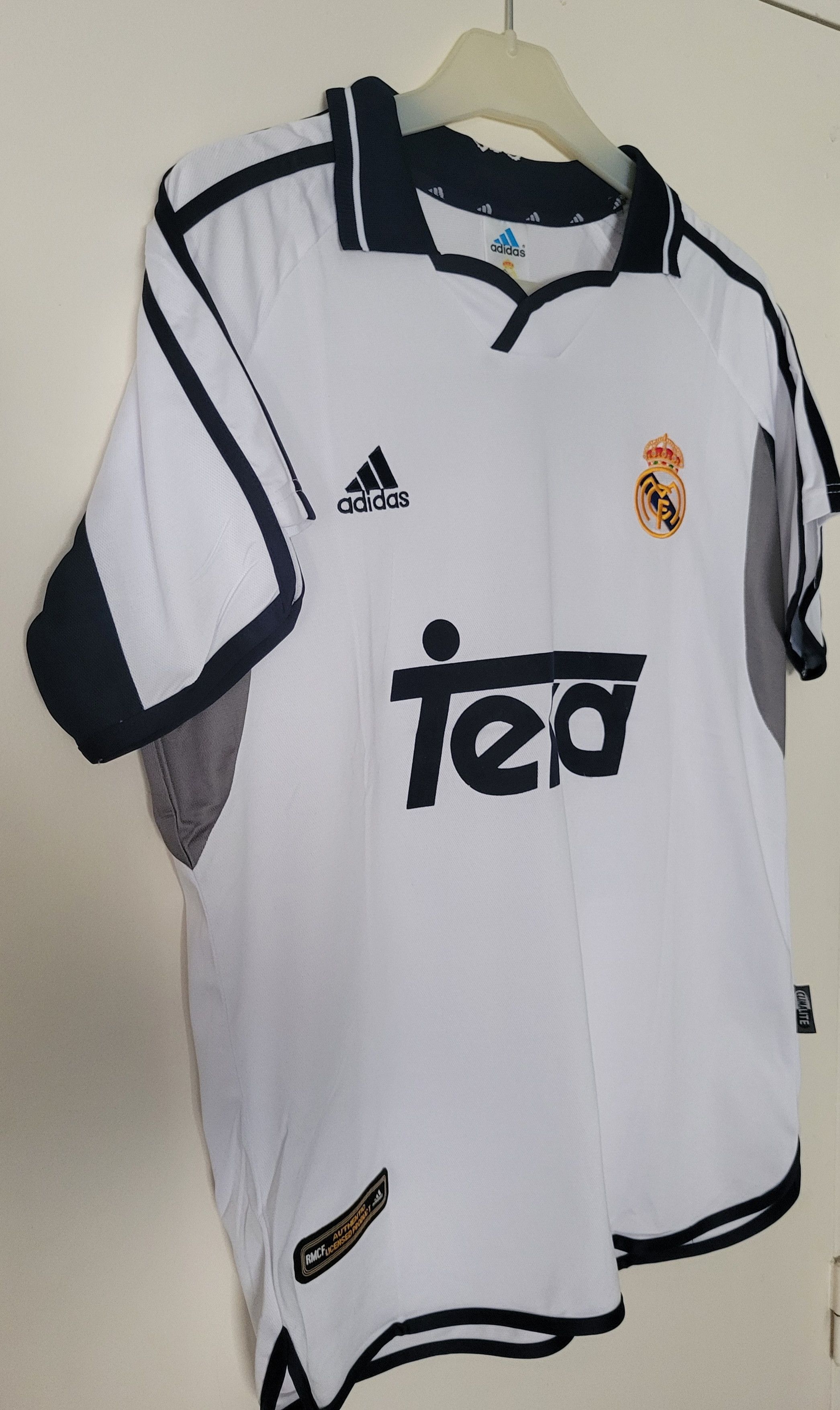 Other Real Madrid 2000/2001 Figo 10 Vintage Soccer Jersey Trikot Size US L / EU 52-54 / 3 - 4 Thumbnail