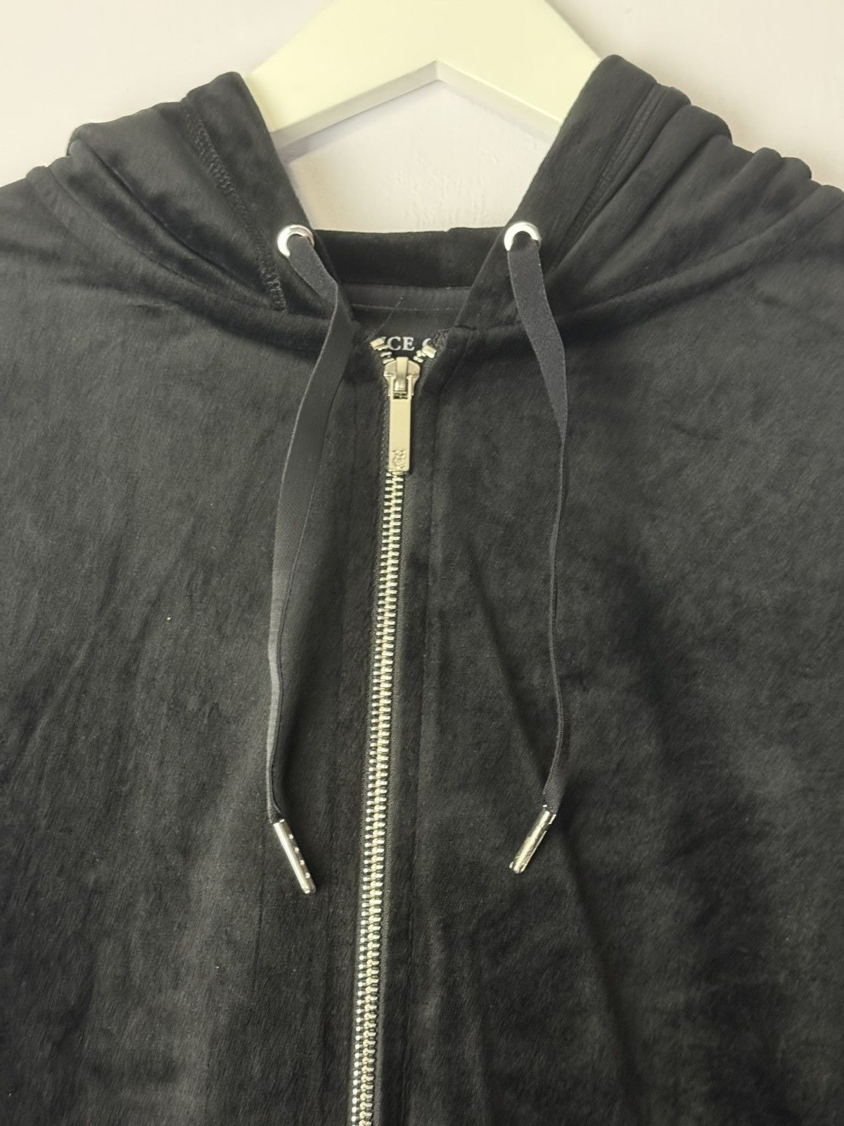 Vintage Velvet Quilted Silver Zip Up Luxury Black Velour Pull Over Size US XL / EU 56 / 4 - 2 Thumbnail