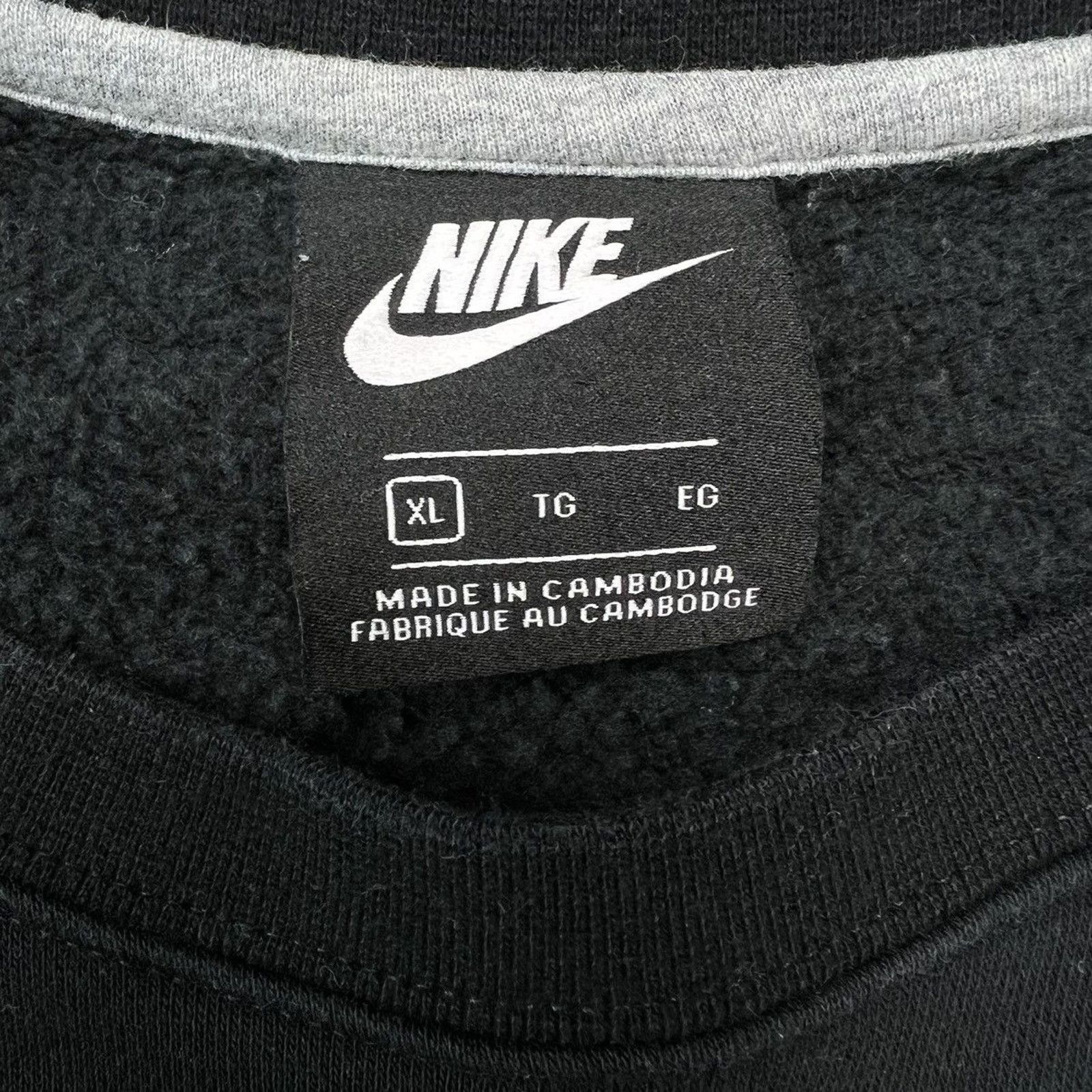 Nike × Vintage Nike Sportswear Sweatshirt XL Just Do It Box Logo Pullover Size US XL / EU 56 / 4 - 4 Thumbnail