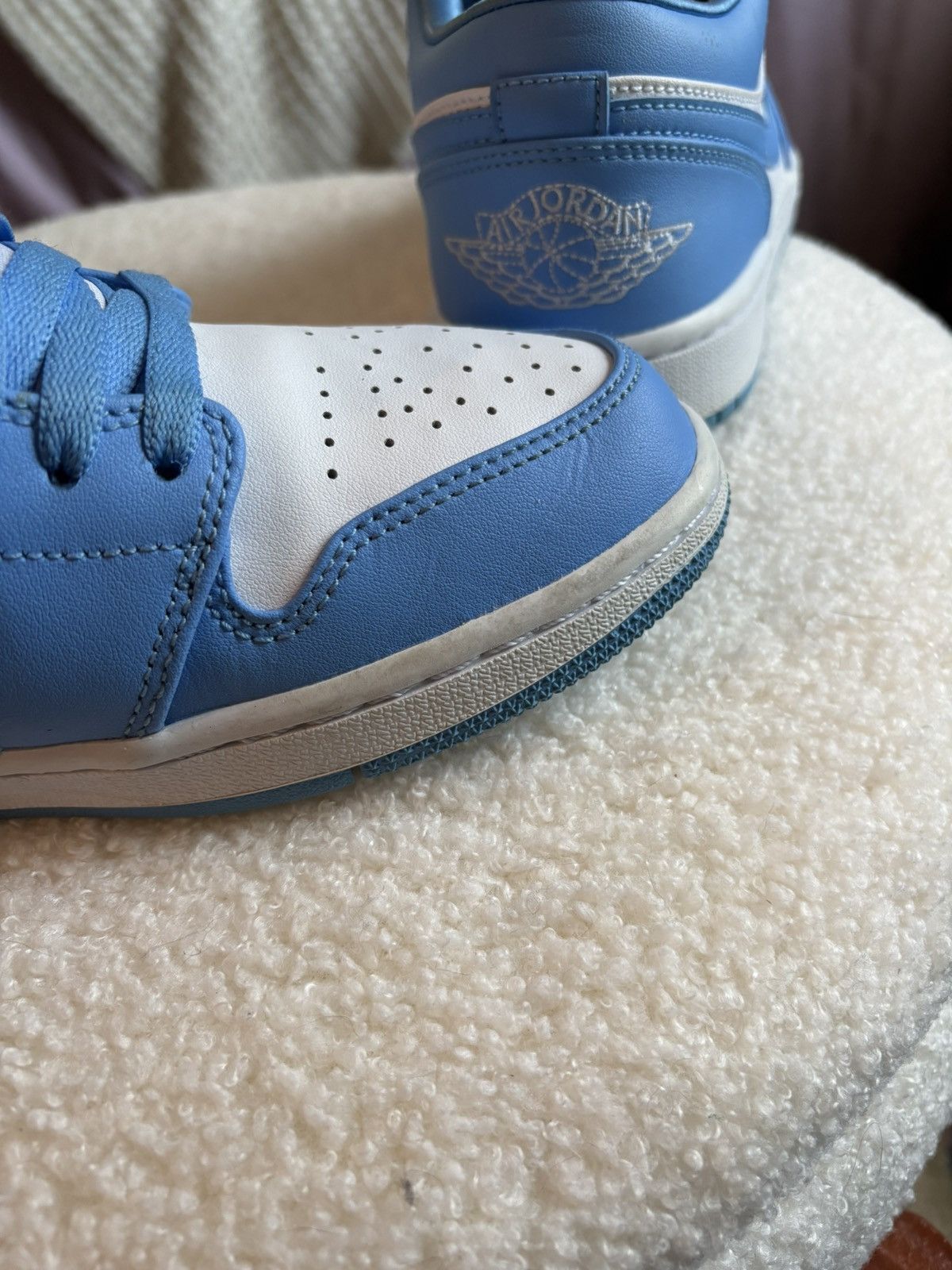 Jordan Brand × Nike UNC WMNS Air Jordan 1s Size US 9.5 / IT 39.5 - 9 Thumbnail