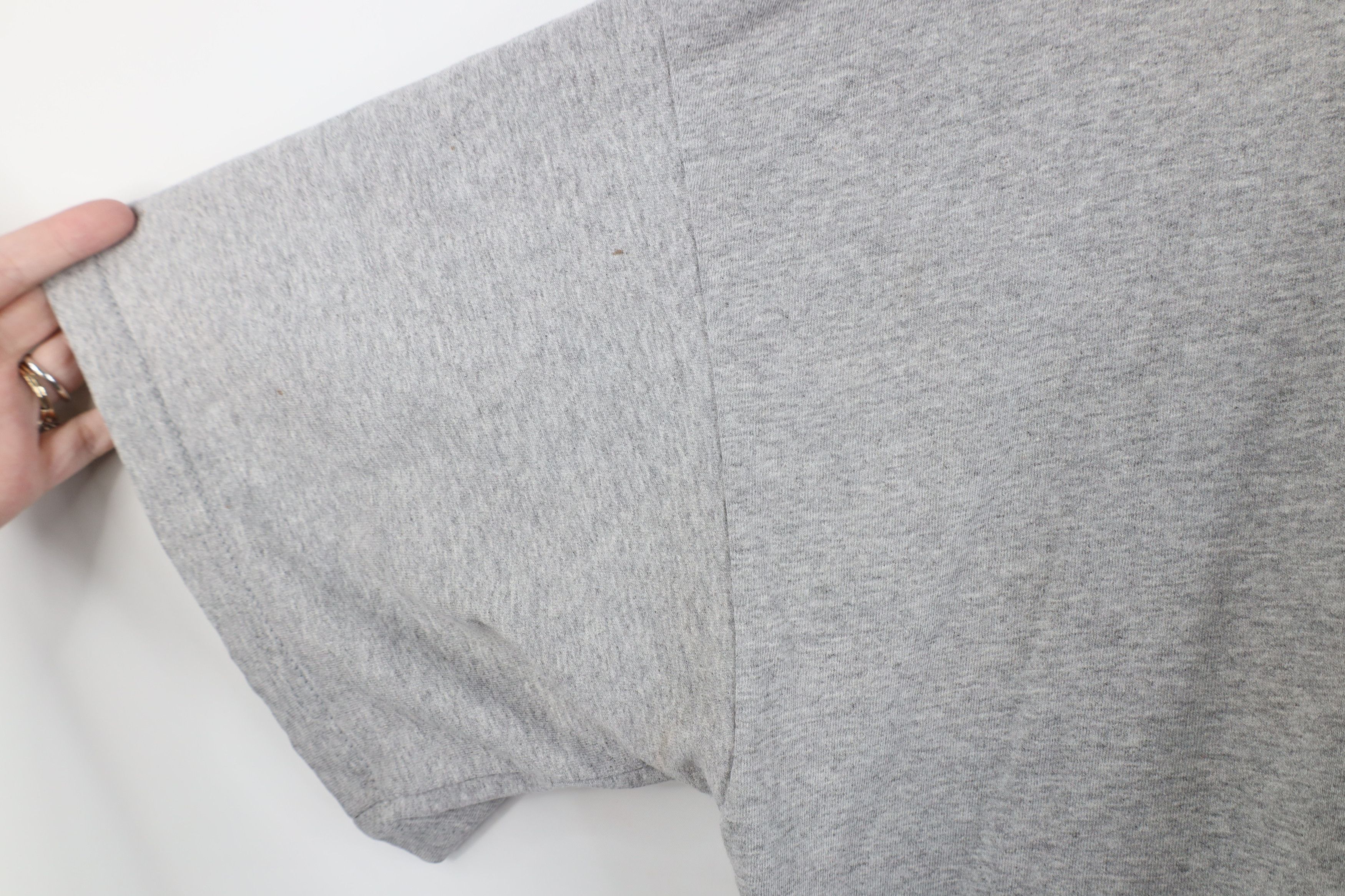 Nike Vintage Y2K Nike Block Letter Spell Out T-Shirt Gray Size US XXL / EU 58 / 5 - 8 Thumbnail