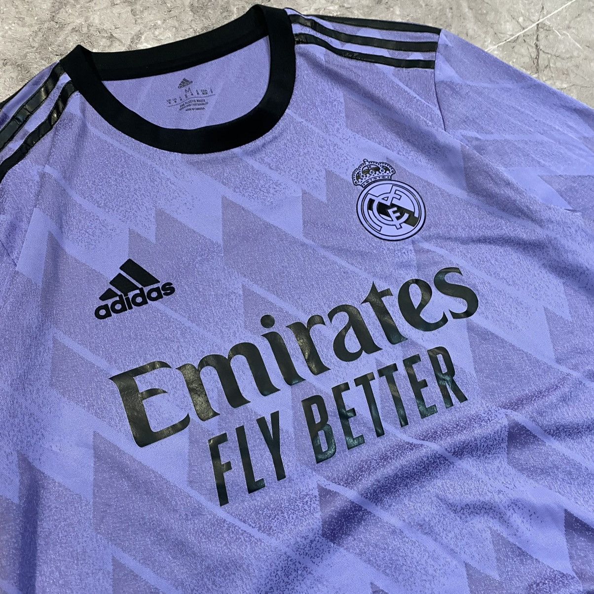 Adidas BENZEMA ! ADIDAS REAL MADRID TEE CHAMPIONS LIGA MATCH ISSUE Size US M / EU 48-50 / 2 - 4 Thumbnail