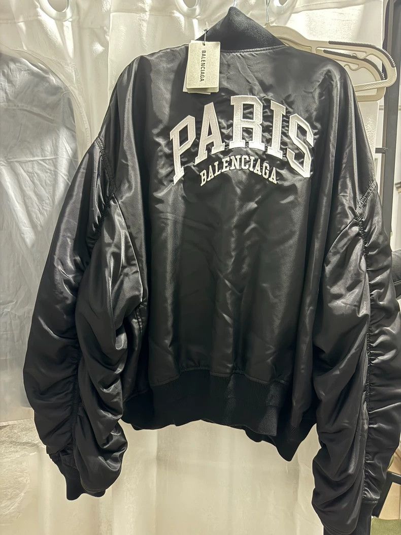 Balenciaga Balenciaga 24ss Front and Back Embroidered Bomber Jacket, Size US XS / EU 42 / 0 - 2 Thumbnail
