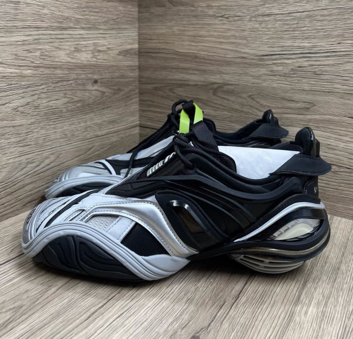 Balenciaga Balenciaga Tyrex Black & Silver Sneakers J41 Size US 7 / IT 37 - 1 Thumbnail