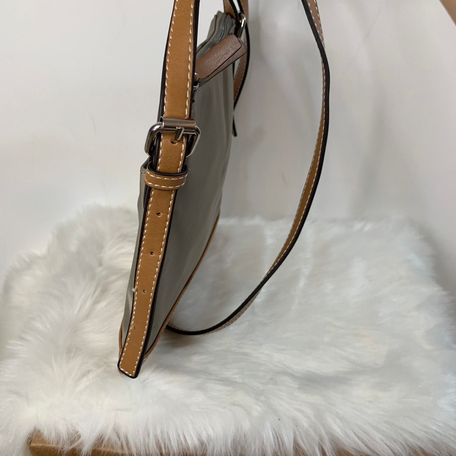 Tommy Hilfiger Tommy Hilfiger Women's Crossbody Purse Size ONE SIZE - 7 Thumbnail