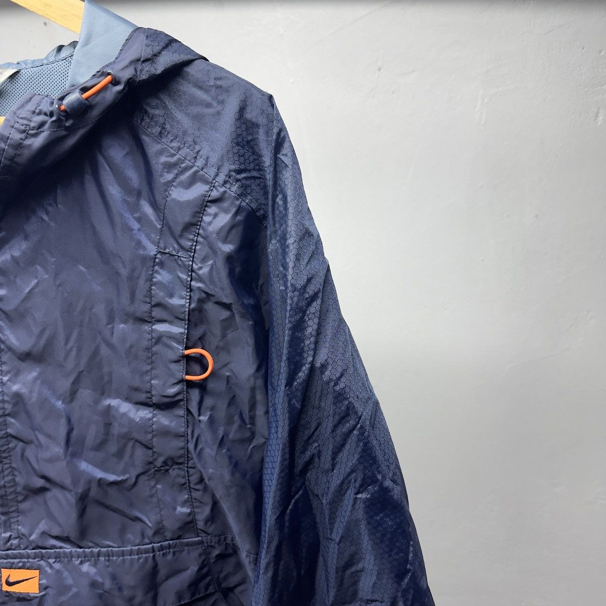 Vintage Vintage Nike Half Zip Windbreaker Anorak Navy Blue Size US L / EU 52-54 / 3 - 3 Thumbnail