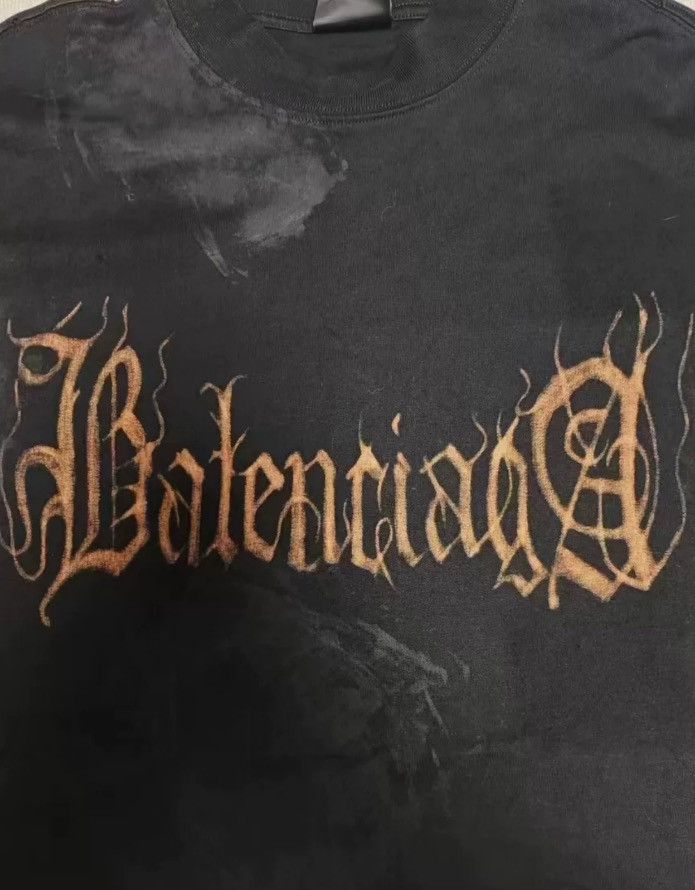Balenciaga Balenciaga 23fw distressed short sleeves2412-Nextarrow Size US S / EU 44-46 / 1 - 4 Thumbnail