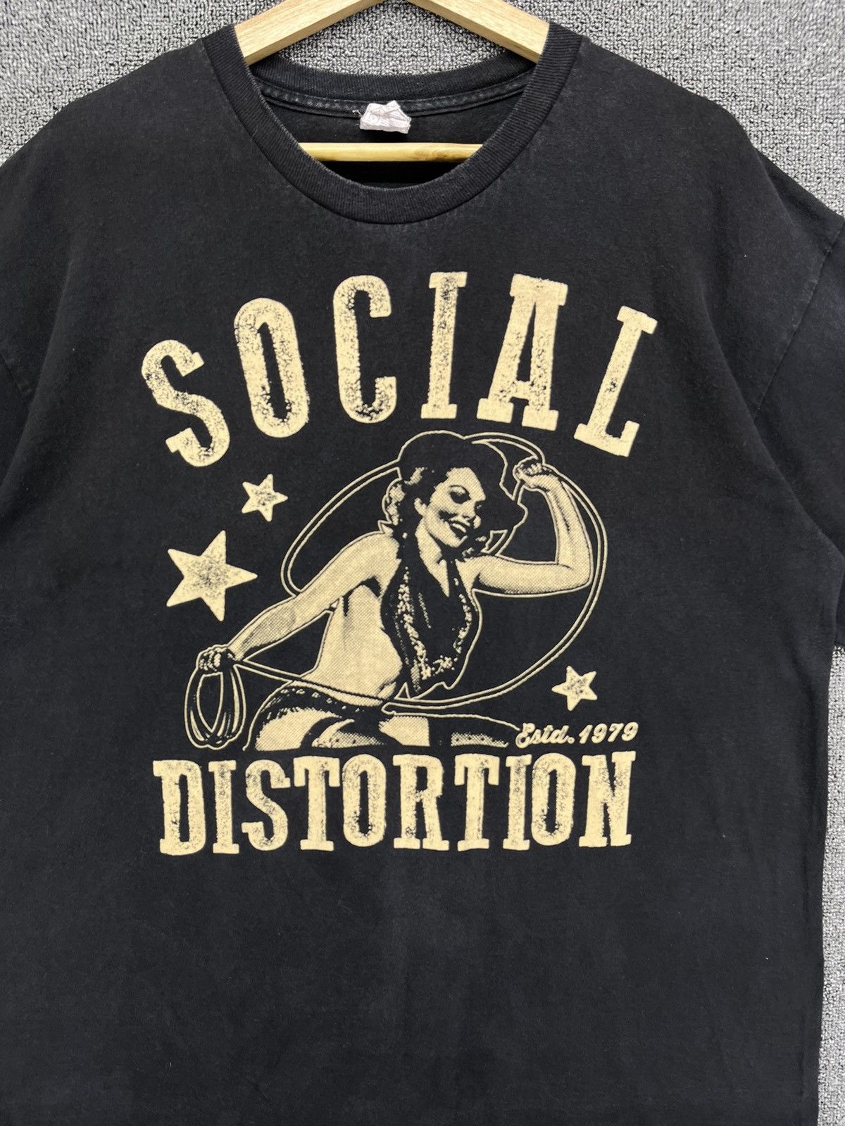 Band Tees Vintage Y2k Social Distortion Punk Rock Band Tees T Shirts Size US XL / EU 56 / 4 - 5 Thumbnail