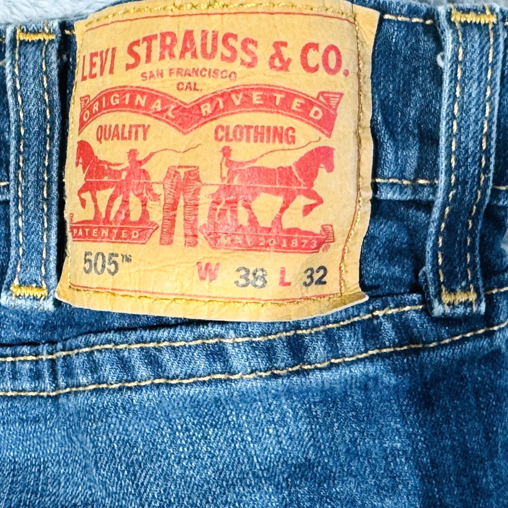 Levi's Levi's 505 Jeans Mens 38x32 Blue Medium Wash Straight Zip Fly Denim Stretch Pockets 5-Pocket Size US 38 / EU 54 - 4 Thumbnail