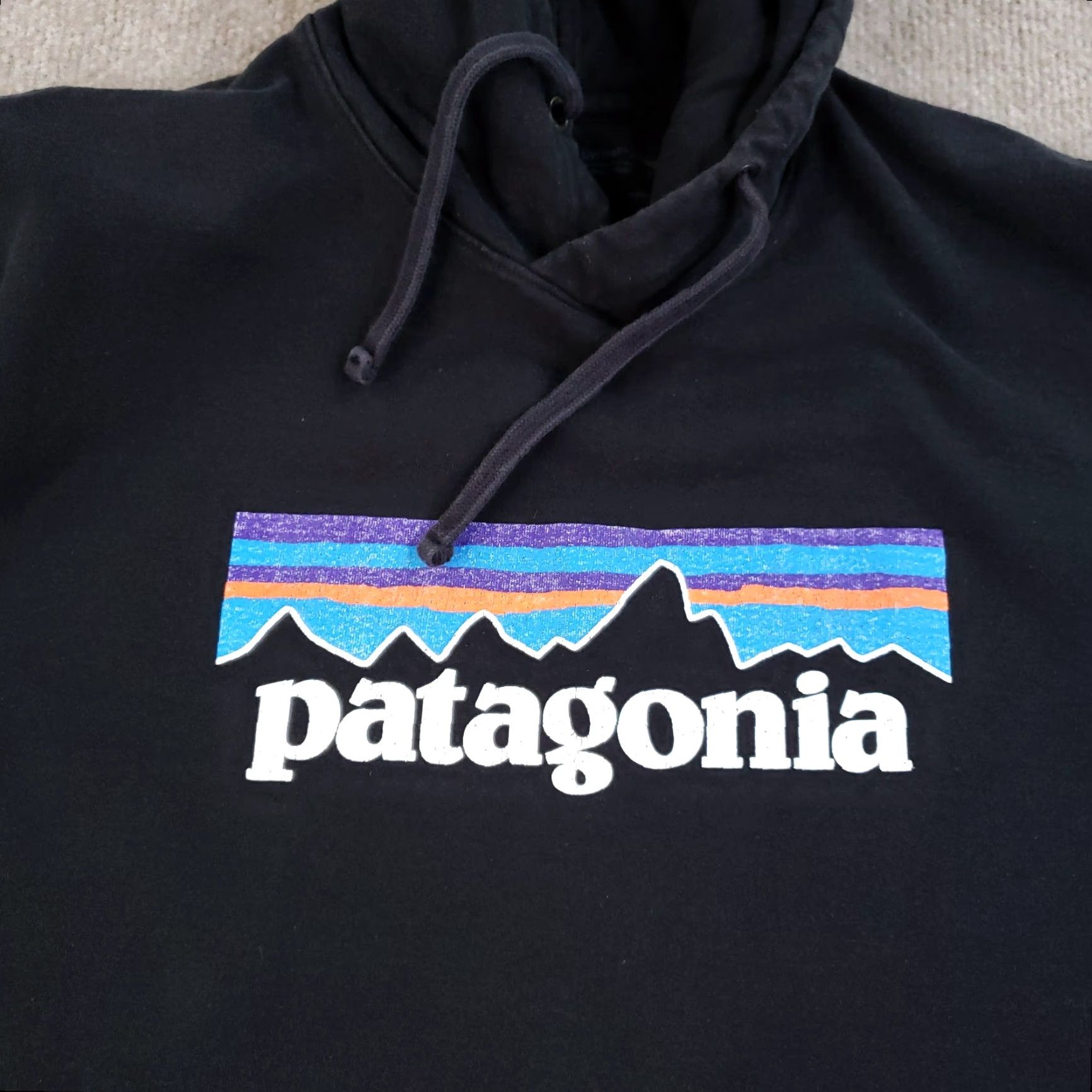 Patagonia Patagonia Hoodie Mens Large Black Uprisal Hoody Recycled Pullover Sweatshirt Z Size US L / EU 52-54 / 3 - 7 Thumbnail