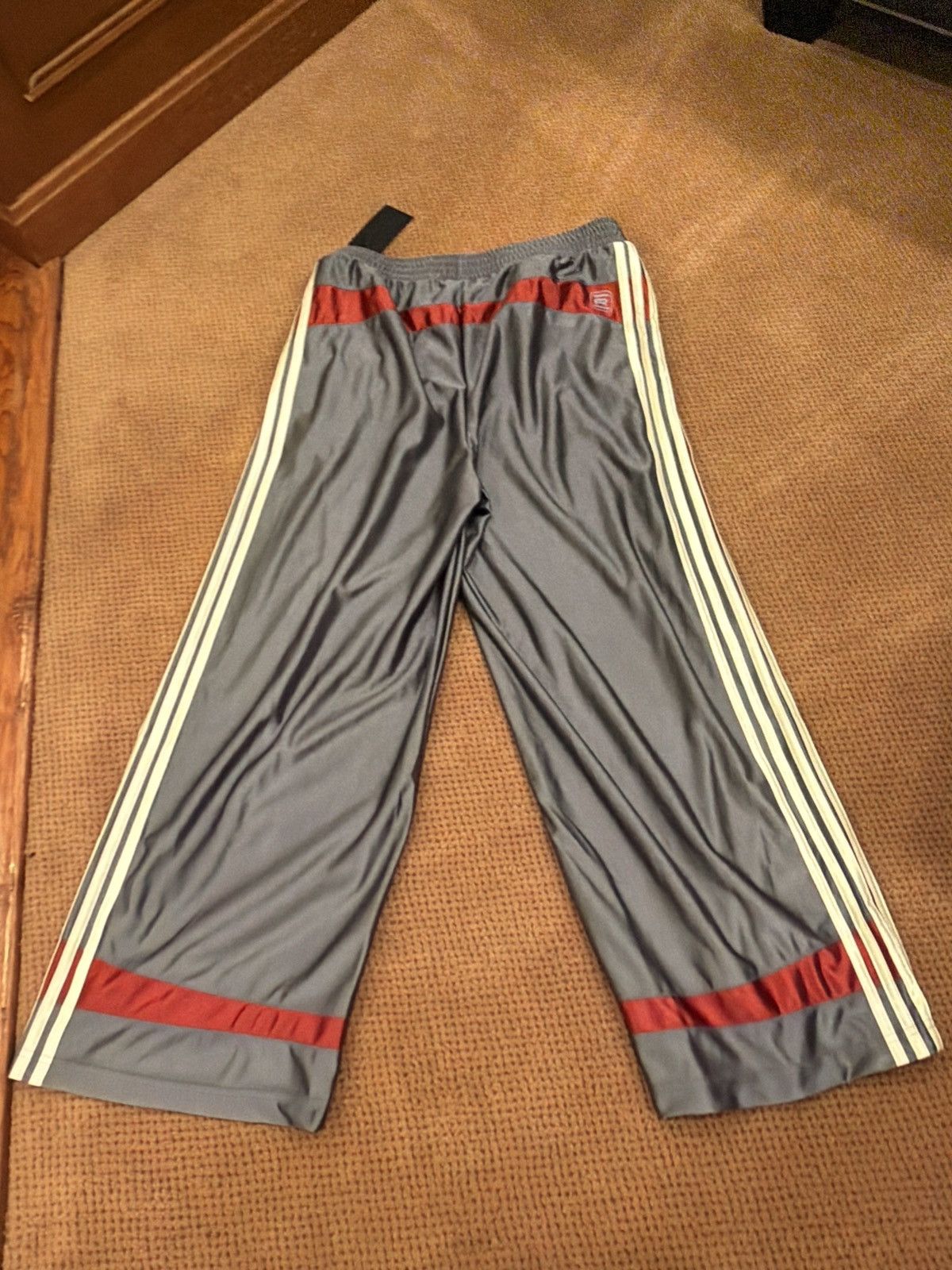 The GV Gallery The gv gallery raspberry hills Tracy McGrady silver pants Size US 34 / EU 50 - 2 Thumbnail