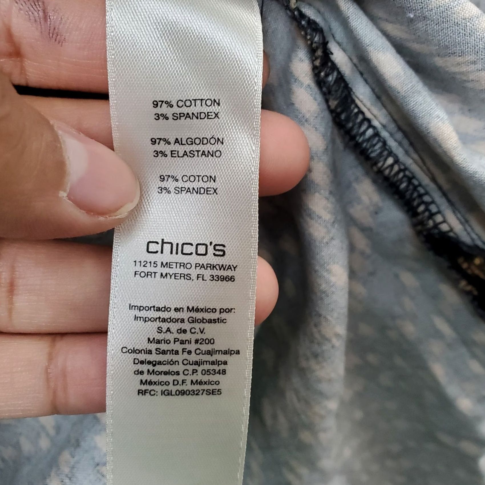 Vintage Chico's Womens XL Multi Chevron Print Tunic Shirt Long Sleeve Collared Button Up Size XL / US 12-14 / IT 48-50 - 6 Thumbnail