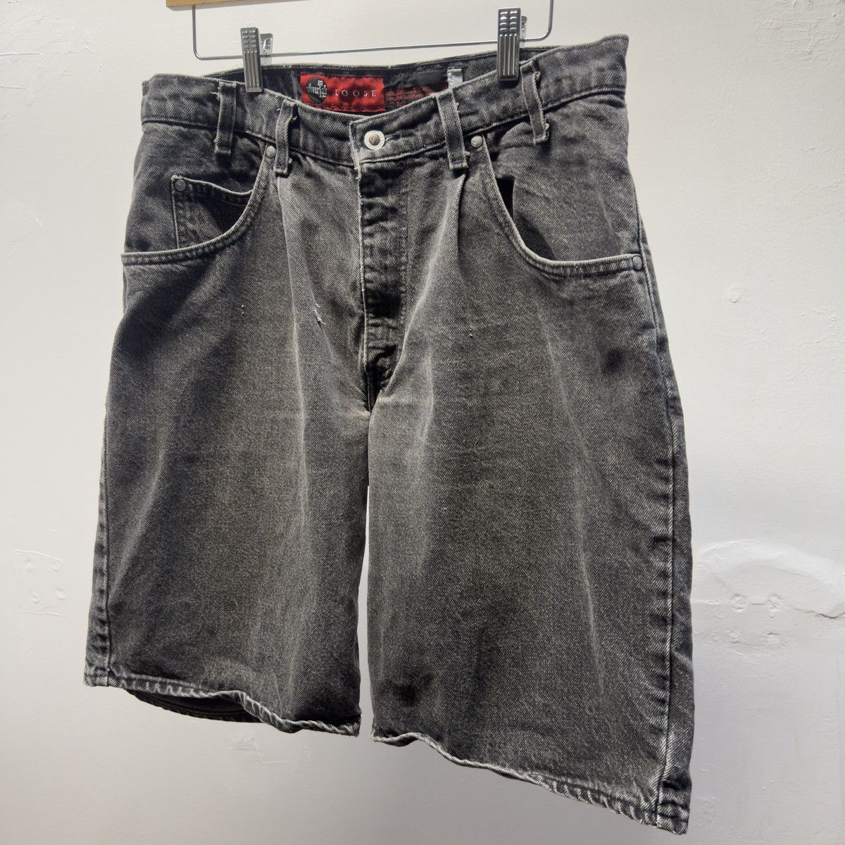 Levi's Levi’s Silvertab Faded Black Loose Baggy Shorts ERD Grunge Size US 34 / EU 50 - 2 Thumbnail