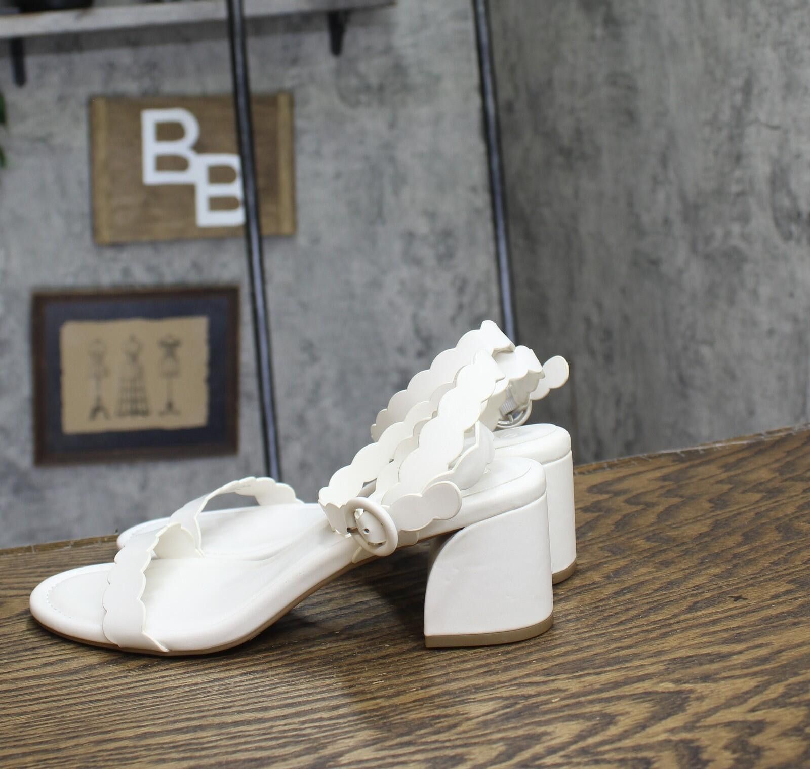 Other Nwt On 34th Scalloped Sandals Block Heel White Smooth 8.5m Size US 8.5 / IT 38.5 - 2 Thumbnail