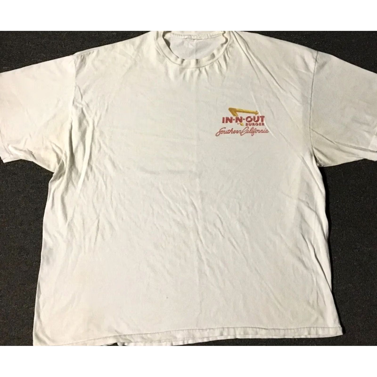 Vintage VINTAGE In N Out Burger Shirt 2XL T-Shirt Men White 90s 80s Biker Grunge Fast Food Art Distressed Powdered Distress Slogan/Logo Size US XXL / EU 58 / 5 - 2 Thumbnail