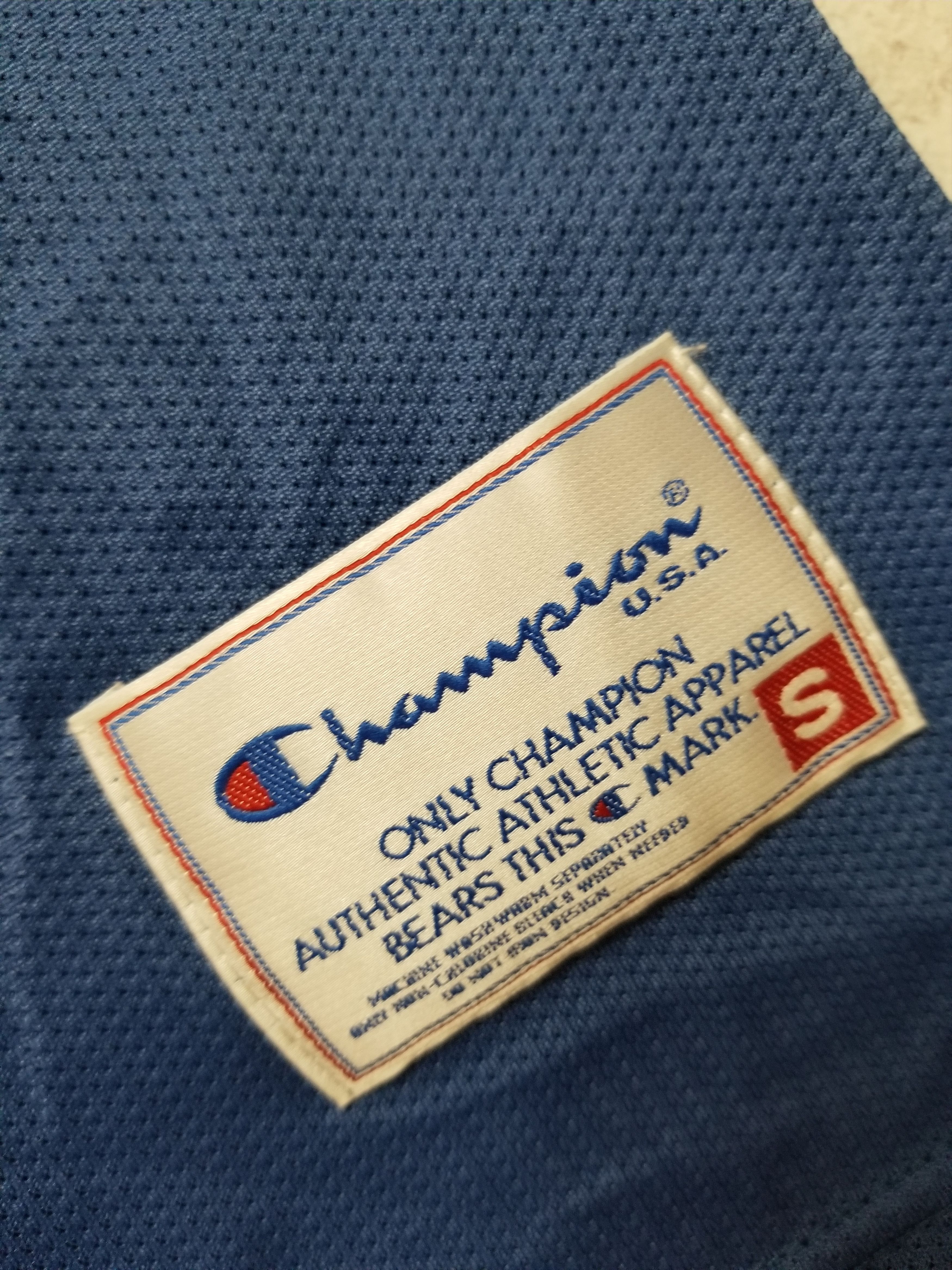 Champion NEW YORK KNICKS PATRICK EWING JERSEY CHAMPION NBA Euro Cut Size US S / EU 44-46 / 1 - 12 Thumbnail