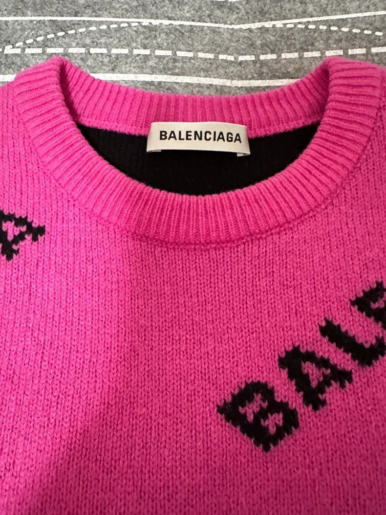 Balenciaga balenciaga pink sweater with logo print Size US S / EU 44-46 / 1 - 4 Thumbnail