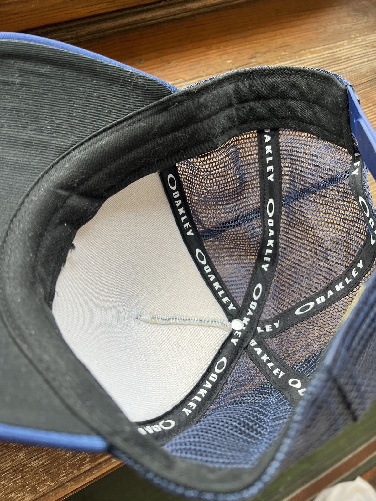 Vintage Y2K Trucker Hat Oakley Cap Big Logo Size ONE SIZE - 18 Thumbnail