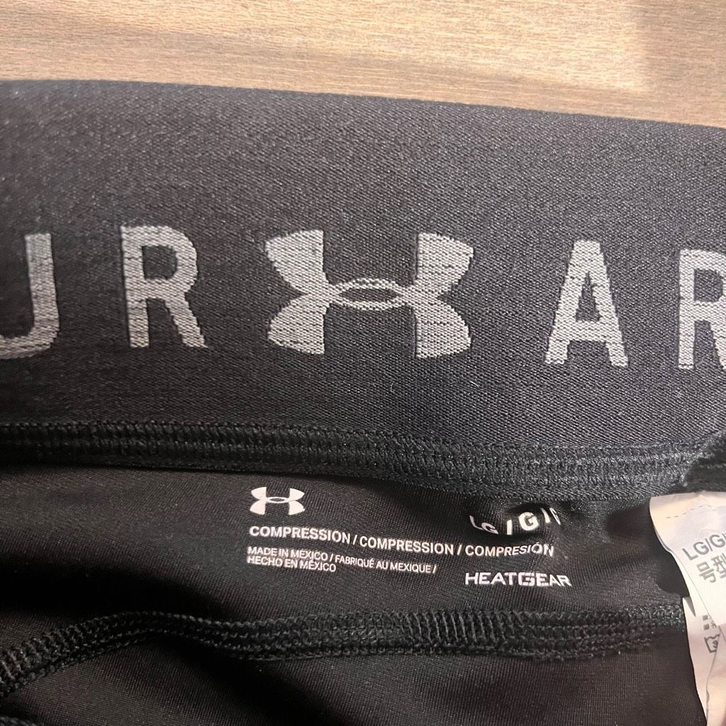 Under Armour Under Armour Black Athletic Cropped Leggings Women Large Bin Size 34" / US 12 / IT 48 - 3 Thumbnail