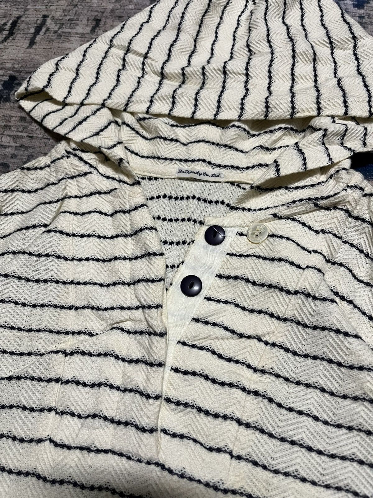 Japanese Brand 🔥Family Co LTD Half Button Hoodie Japan Size US M / EU 48-50 / 2 - 2 Thumbnail