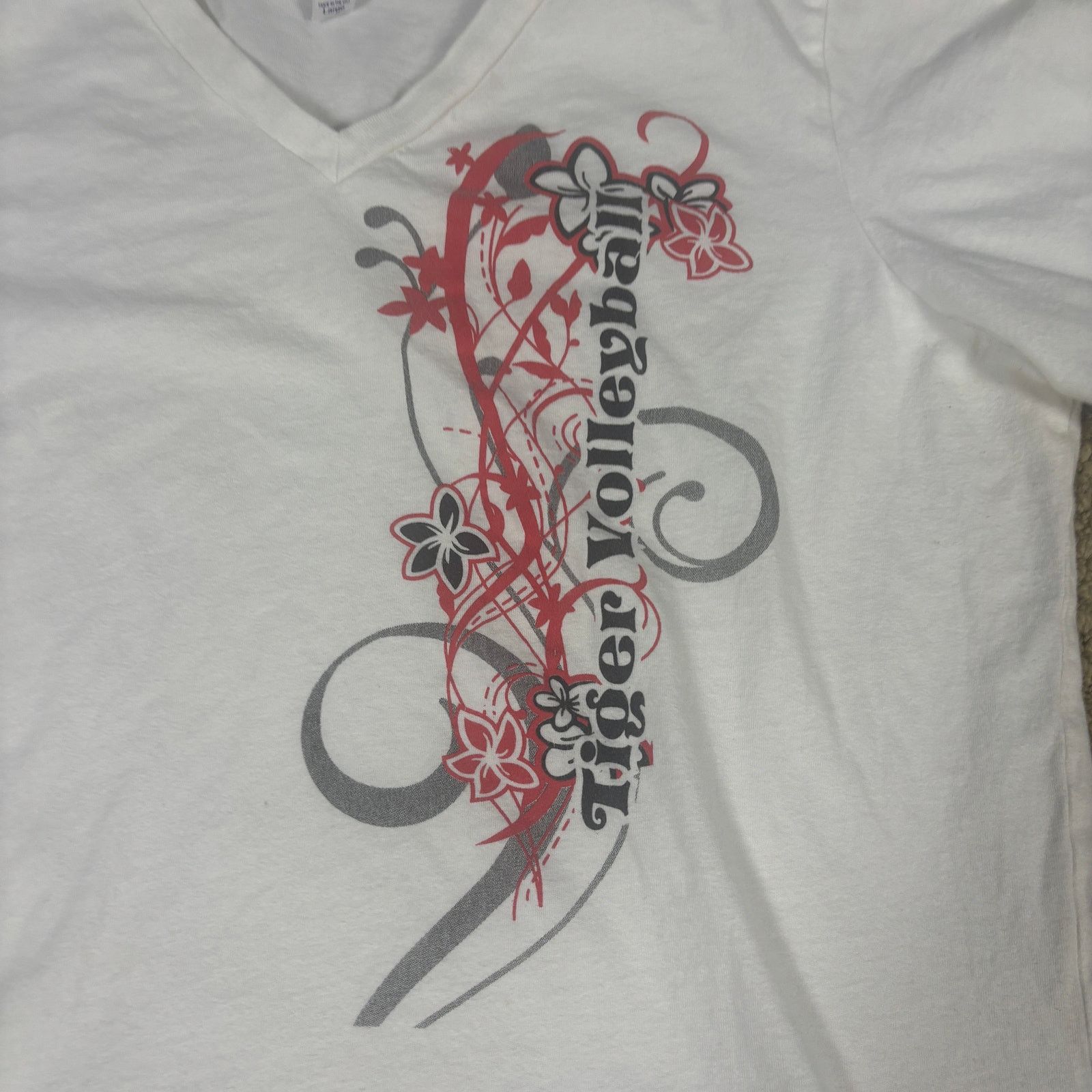 Affliction y2k 2000s affliction style womens tshirt Large floral grunge Size L / US 10 / IT 46 - 3 Thumbnail