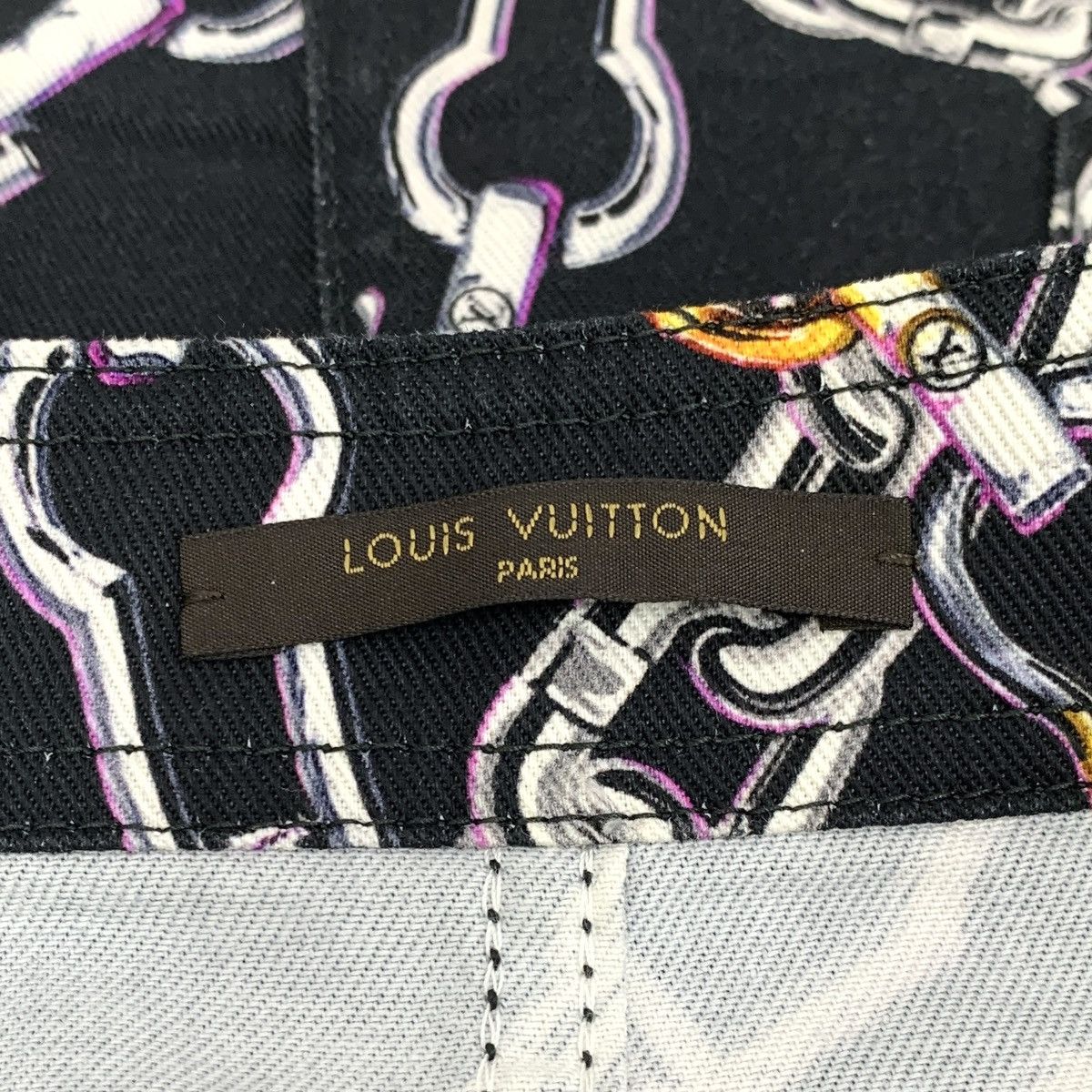 Louis Vuitton Louis Vuitton Black Chain Printed Cotton Casual Halter Skirt Size 26" / US 2 / IT 38 - 6 Thumbnail