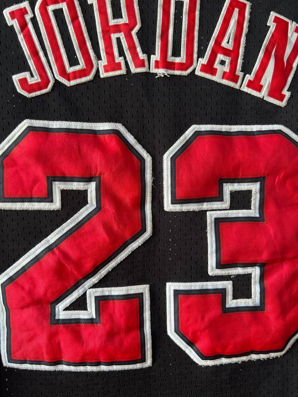 NBA 2001 CHICAGO BULLS #23 JORDAN NIKE BASKETBALL JERSEY ICONIC Size US S / EU 44-46 / 1 - 14 Thumbnail