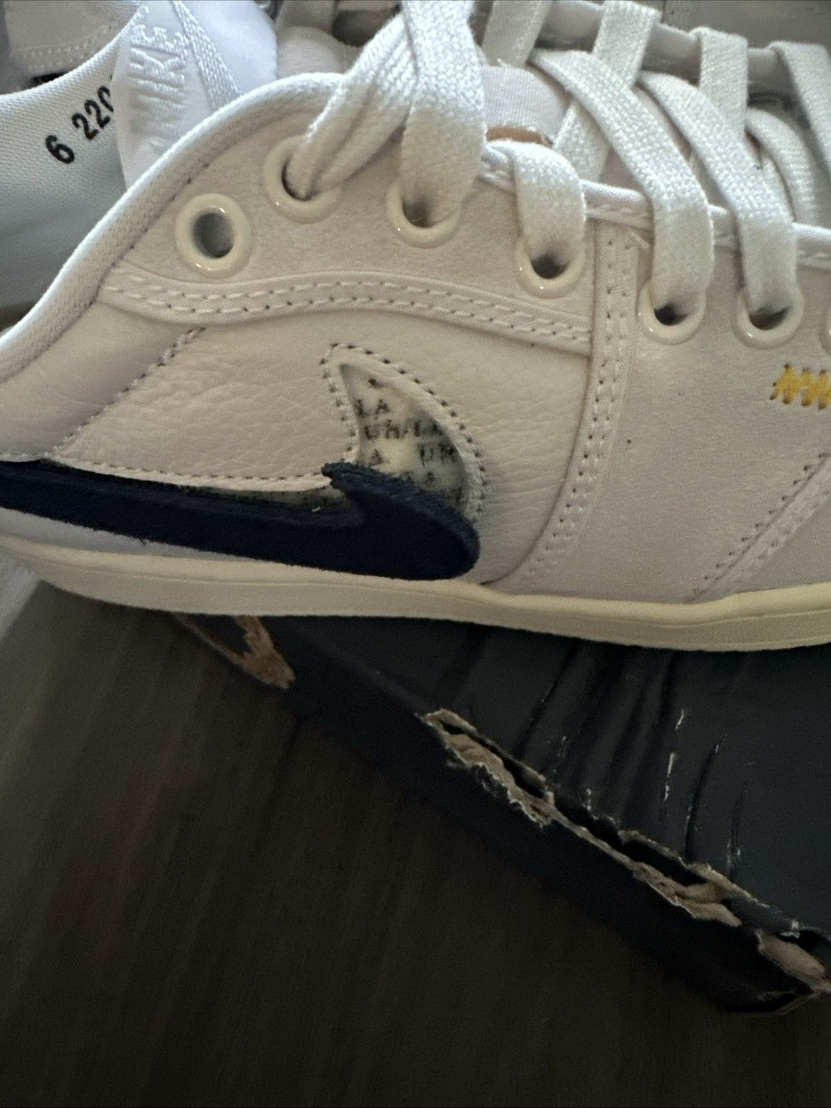 Nike × Union LA Nike x Union AJKO 1 Low SP White Navy Men’s Size 6 Size US 6 / EU 39 - 4 Thumbnail