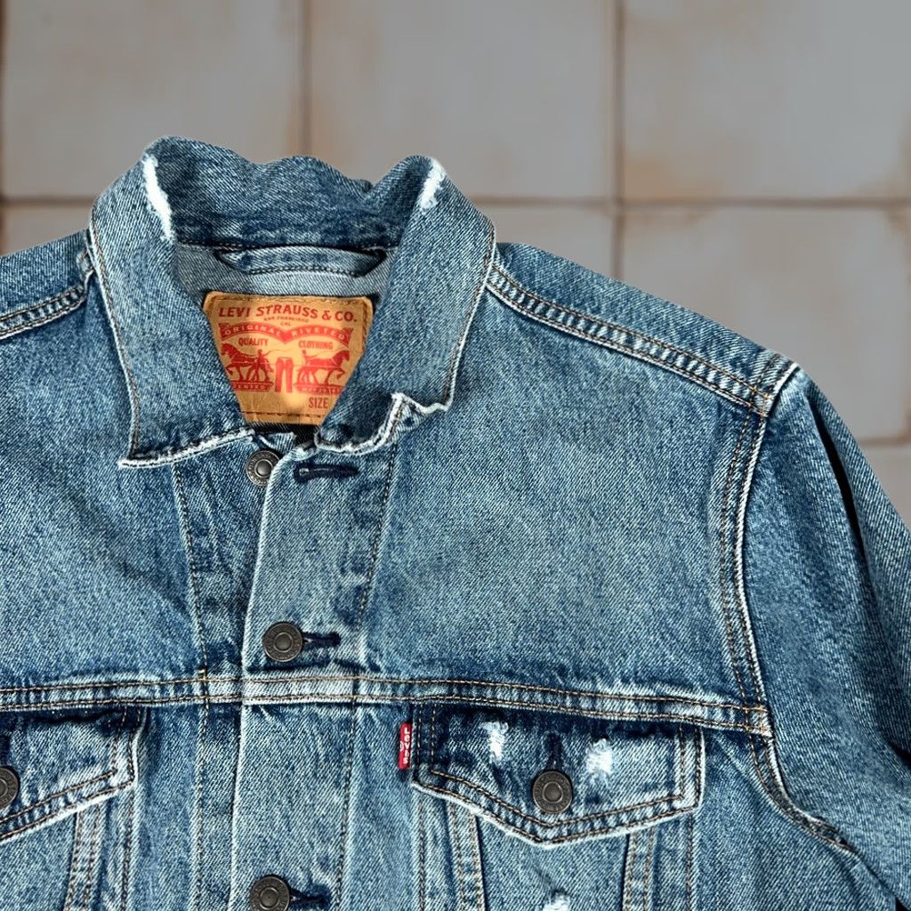 Levi's VINTAGE Levis Trucker Jacket Shirt? Size US 31 - 1 Thumbnail