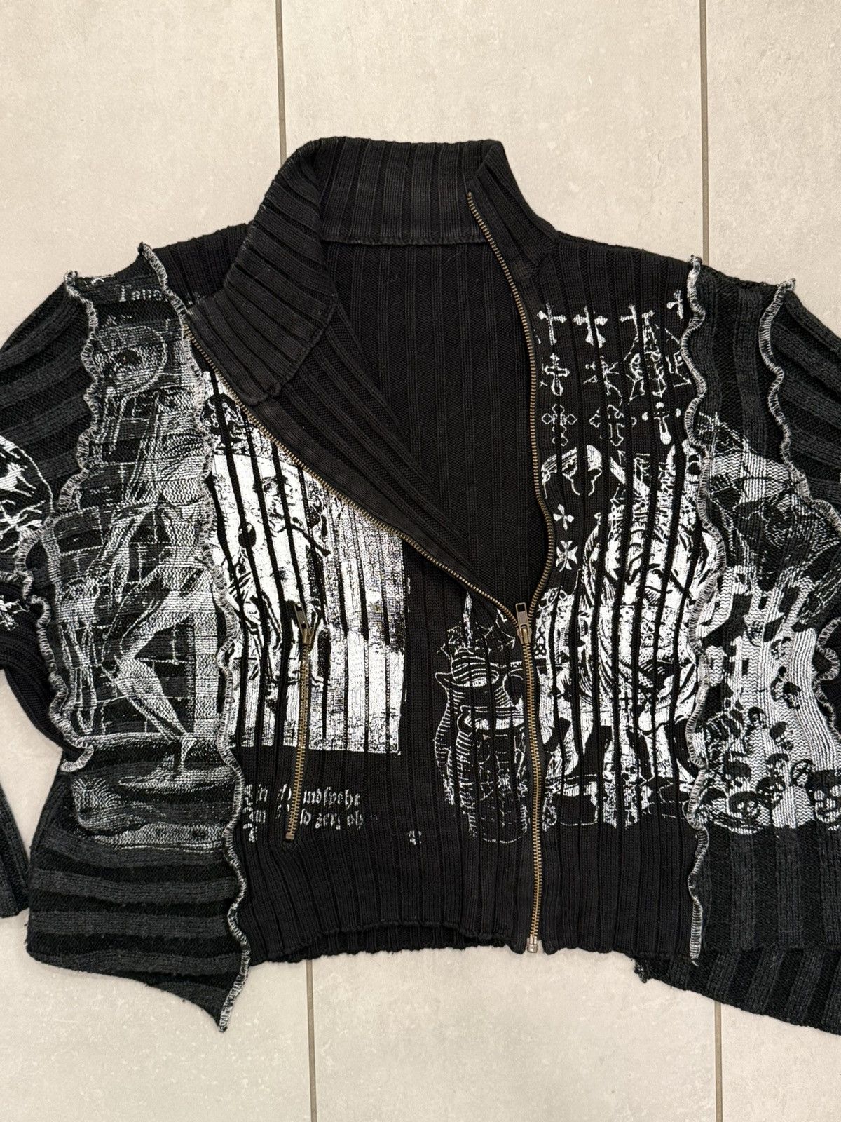 Other ONE OF A KIND ESHOUTSIDER HANDPAINTED STRIPED ZIP SWEATER Size US L / EU 52-54 / 3 - 5 Thumbnail