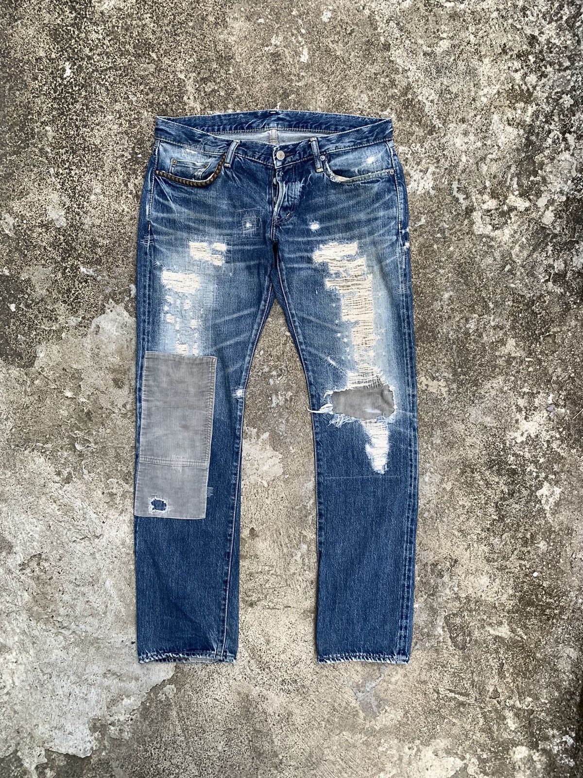 Hysteric Glamour Hysteric Glamour Disstressed Jeans Size US 35 - 2 Thumbnail