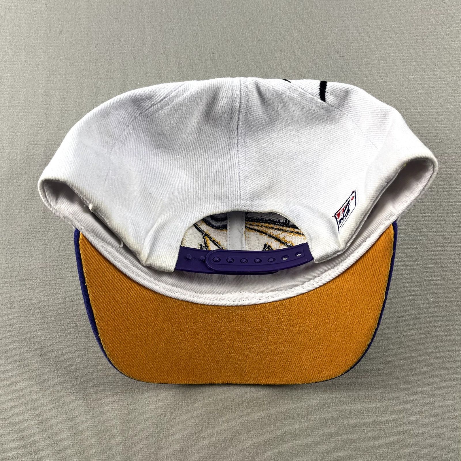 NFL × The Game × Vintage Vintage Minnesota Vikings Hat Snapback The Game Big Logo NFL Size ONE SIZE - 5 Thumbnail
