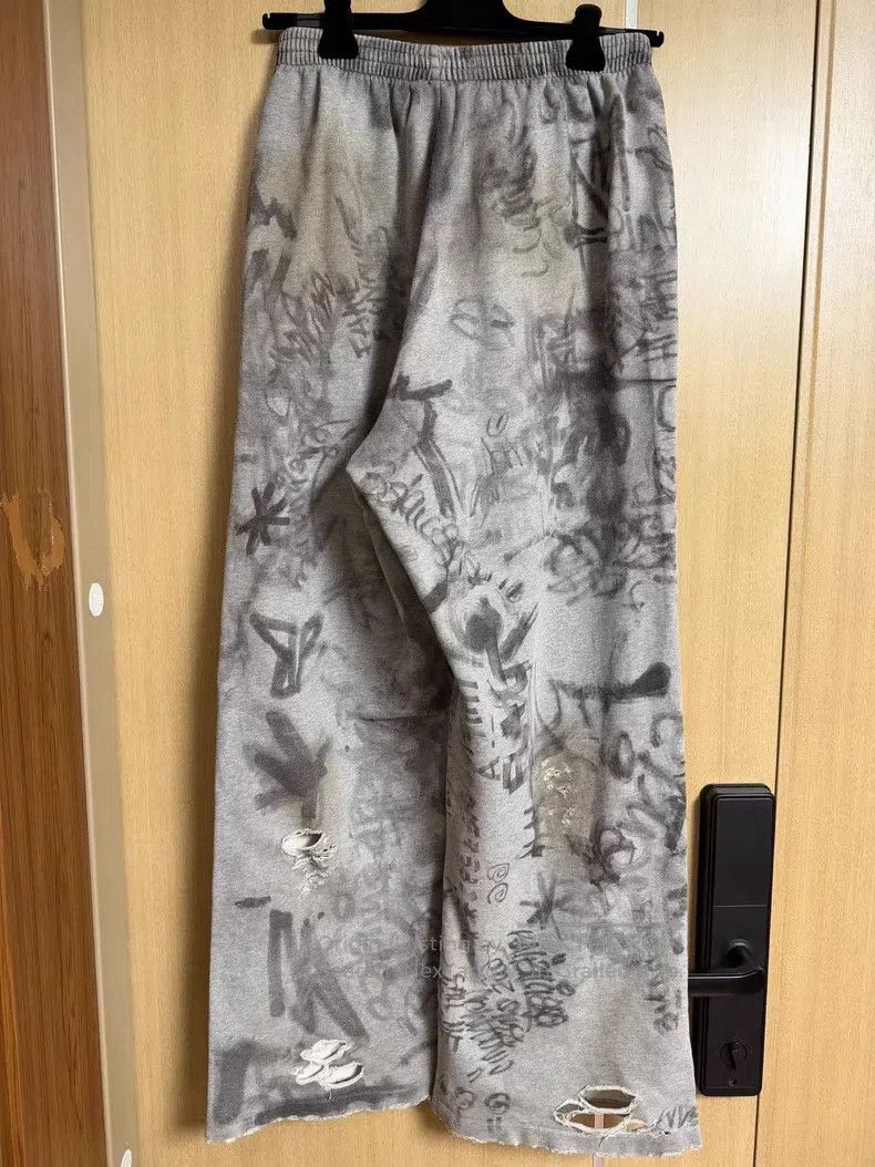 Balenciaga Balenciaga size S Gray Manchester United tie-dye long pant Size US 30 / EU 46 - 2 Thumbnail