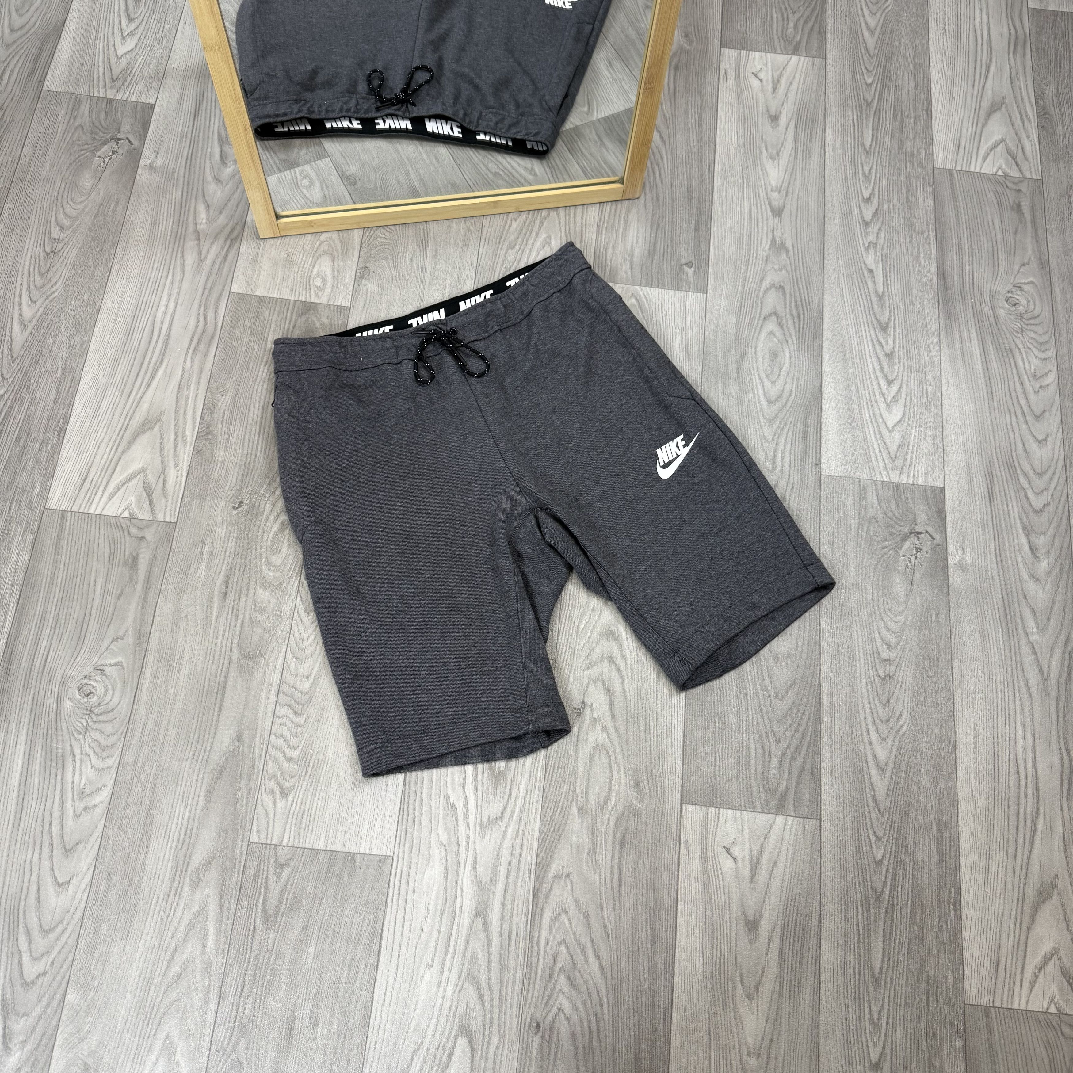 Nike Nike Grey Shorts Size US 30 / EU 46 - 2 Thumbnail