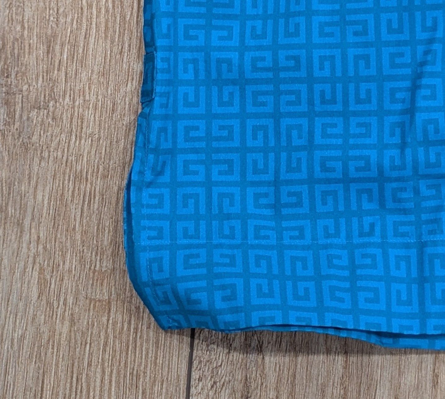 GIVENCHY Boxy Fit 4G Logo SS Button Up Shirt Blue 39 US 15.5