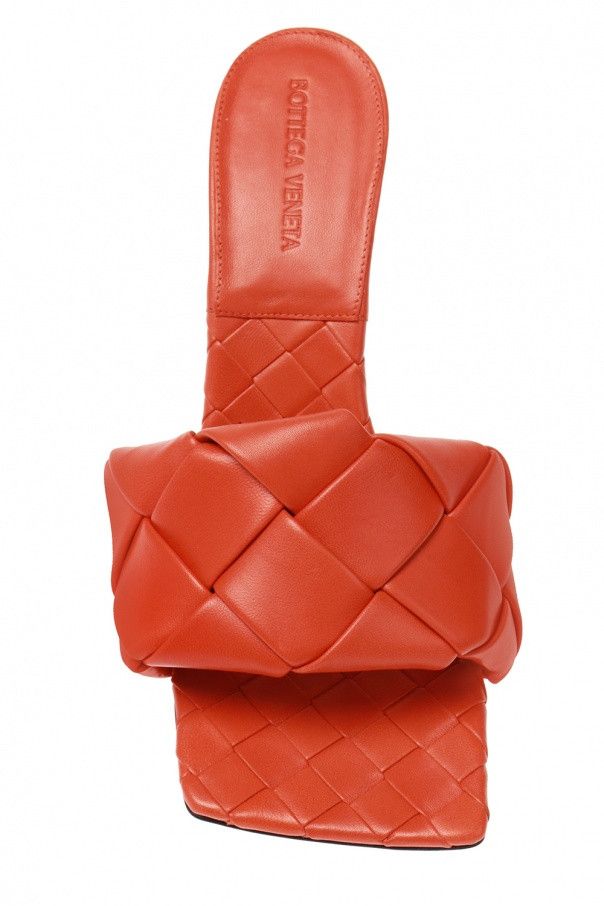 Bottega Veneta o1bcso1str0924 Lido Sandals in Orange Size US 5 / IT 35 - 6 Thumbnail