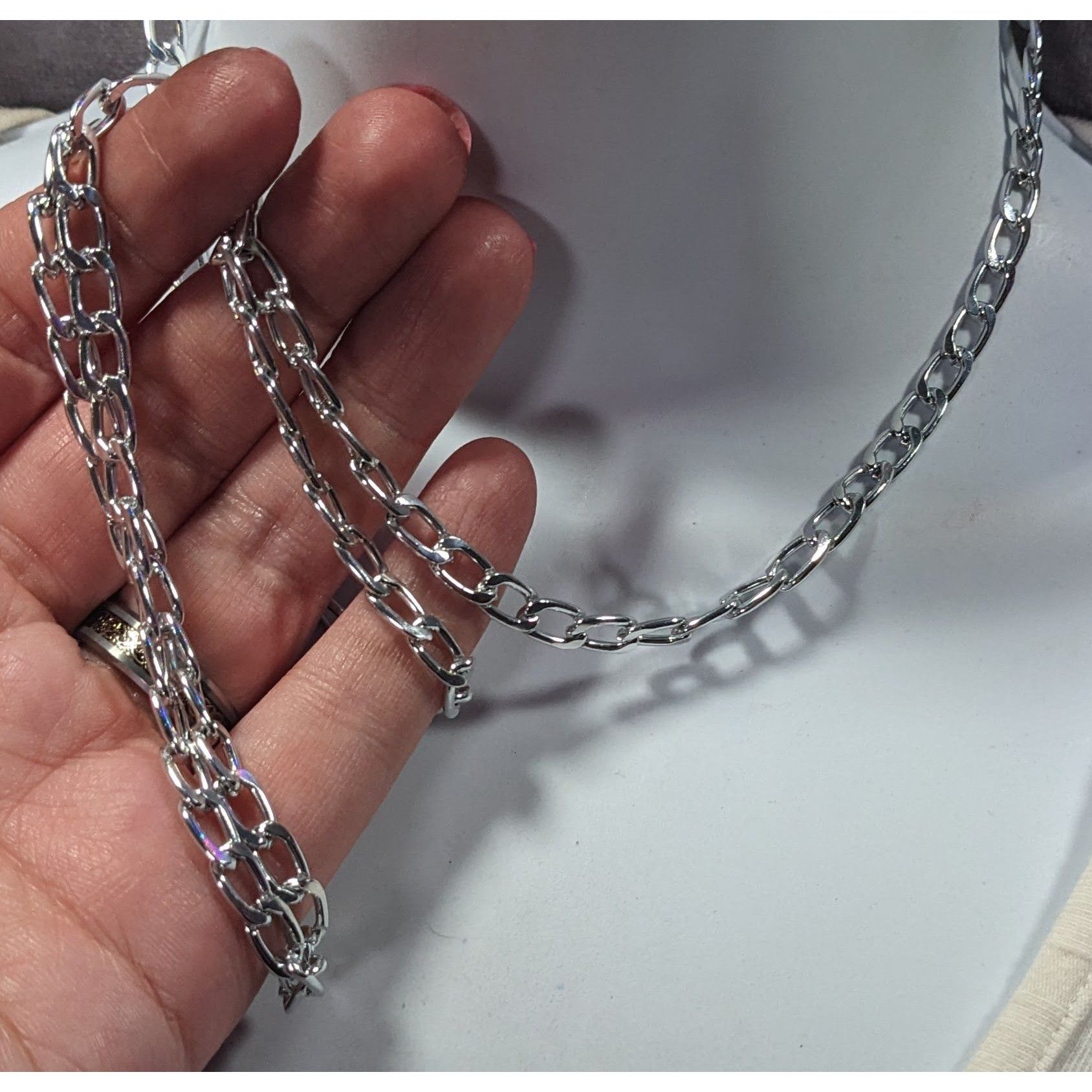 Other Bright Silver Tone Lightweight Aluminum Chain Necklace Size ONE SIZE - 2 Thumbnail