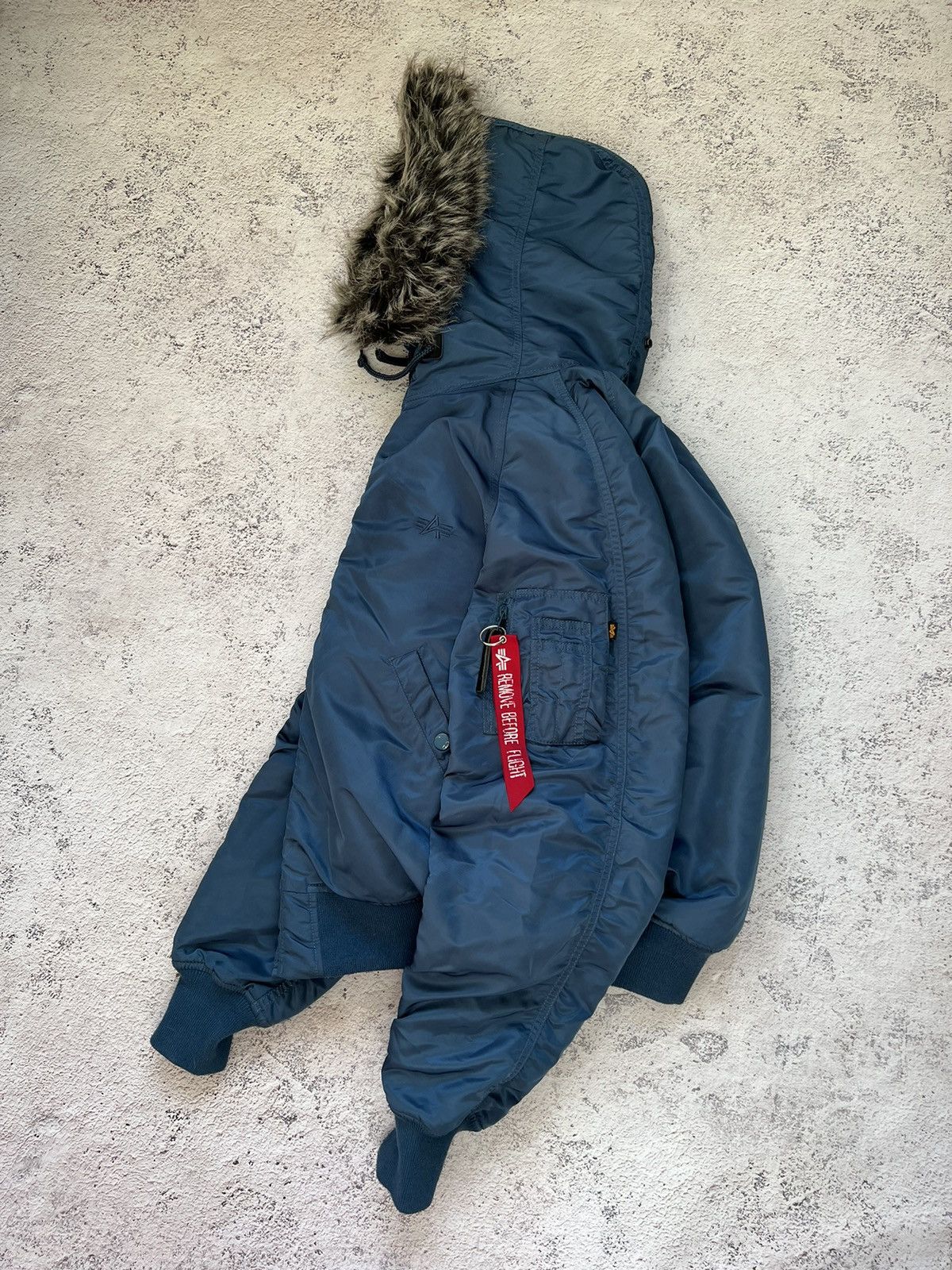 If Six Was Nine × Le Grande Bleu (L.G.B.) Y2K VINTAGE MOHAIR FUZZY FLUFFY FUR HOOD FAUX BOMBER JACKET Size US L / EU 52-54 / 3 - 7 Thumbnail