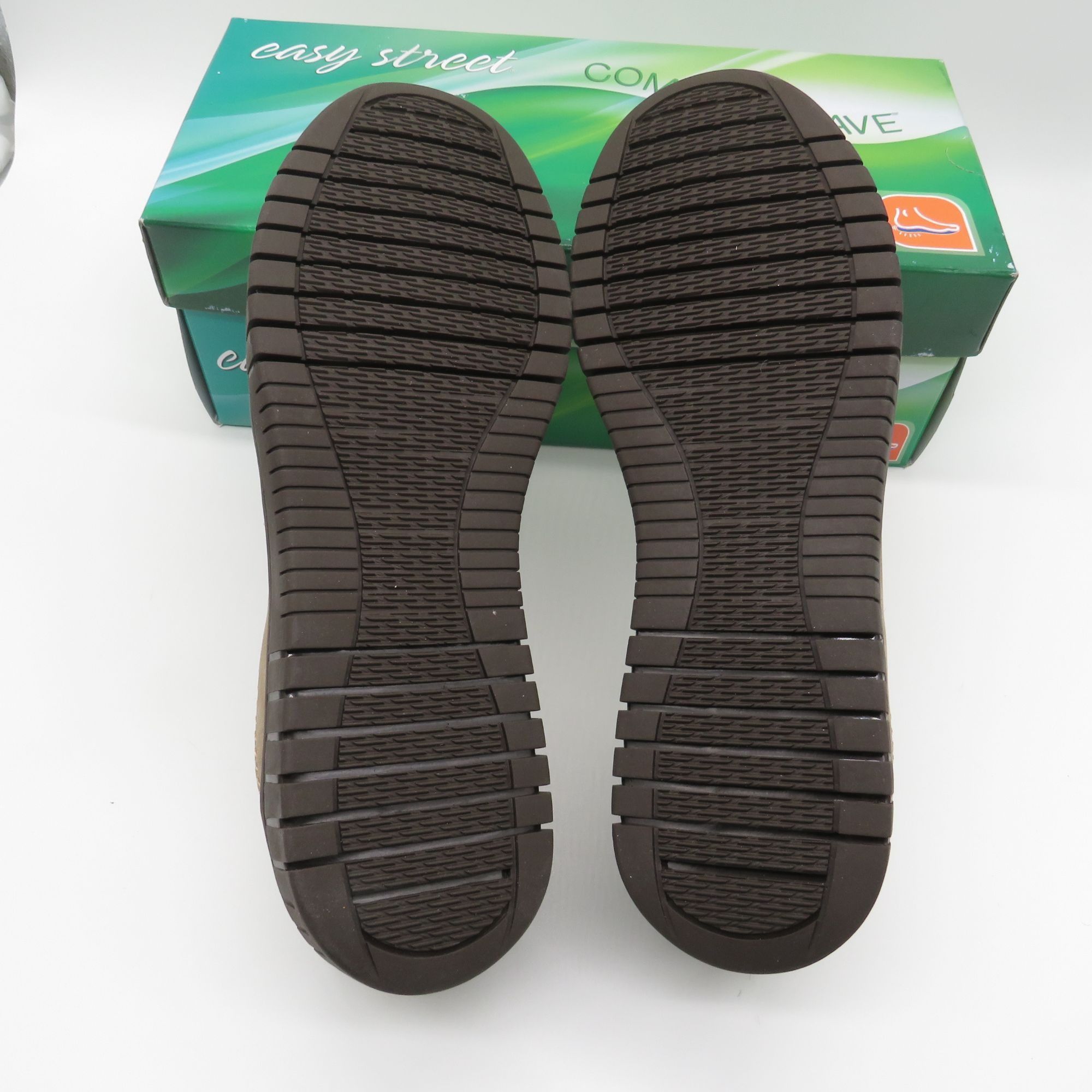 Other Easy Street Women's Brown Slip-On Flats With Comfort Sole 9. Size US 9.5 / IT 39.5 - 7 Thumbnail