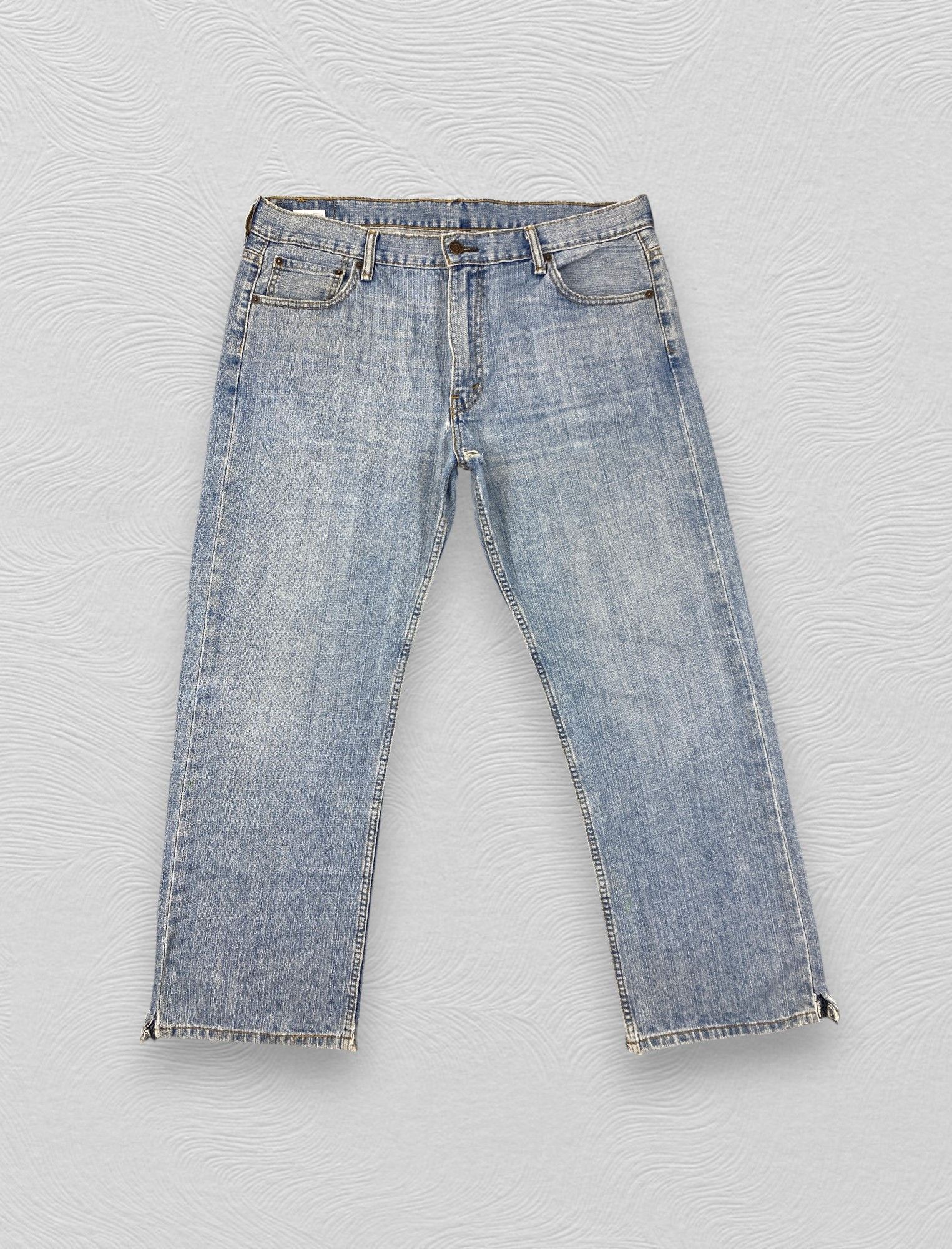 Levi's Vintage Levi's 569 Pale Blue Denim 38 x 28.5 -JN553 Size US 38 / EU 54 - 1 Thumbnail