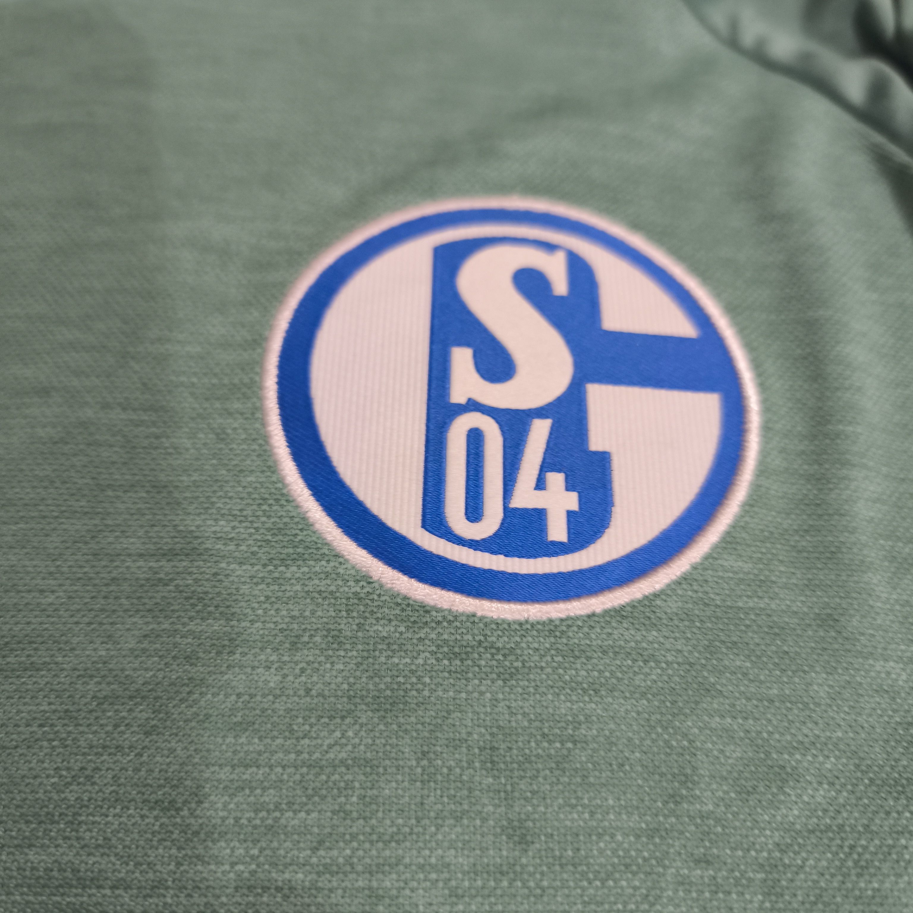 Umbro Schalke 04 Size US XL / EU 56 / 4 - 3 Thumbnail