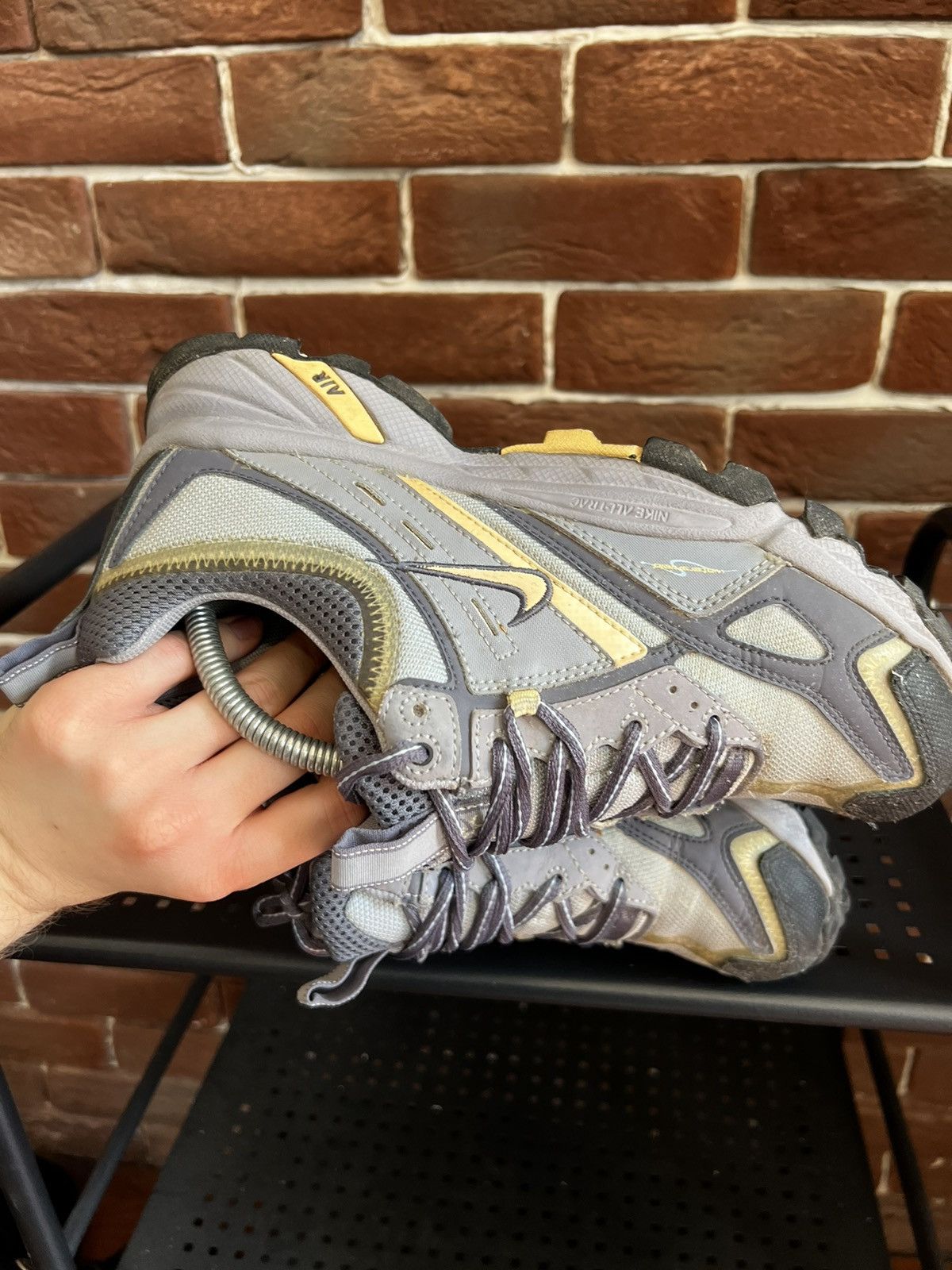 Nike ACG Nike ACG Y2k Vintage 2005 Og Low Sneakers Hype Outdoor Rare Size US 9 / EU 42 - 8 Thumbnail