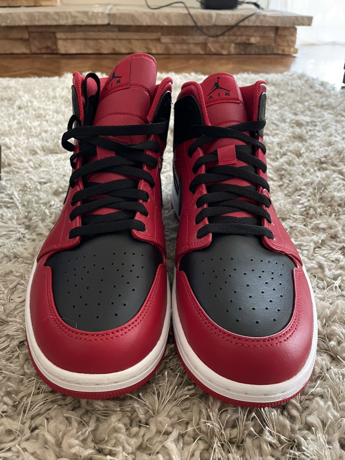 Jordan Brand Jordan 1 Mid Reverse Bred Size US 11 / EU 44 - 4 Thumbnail