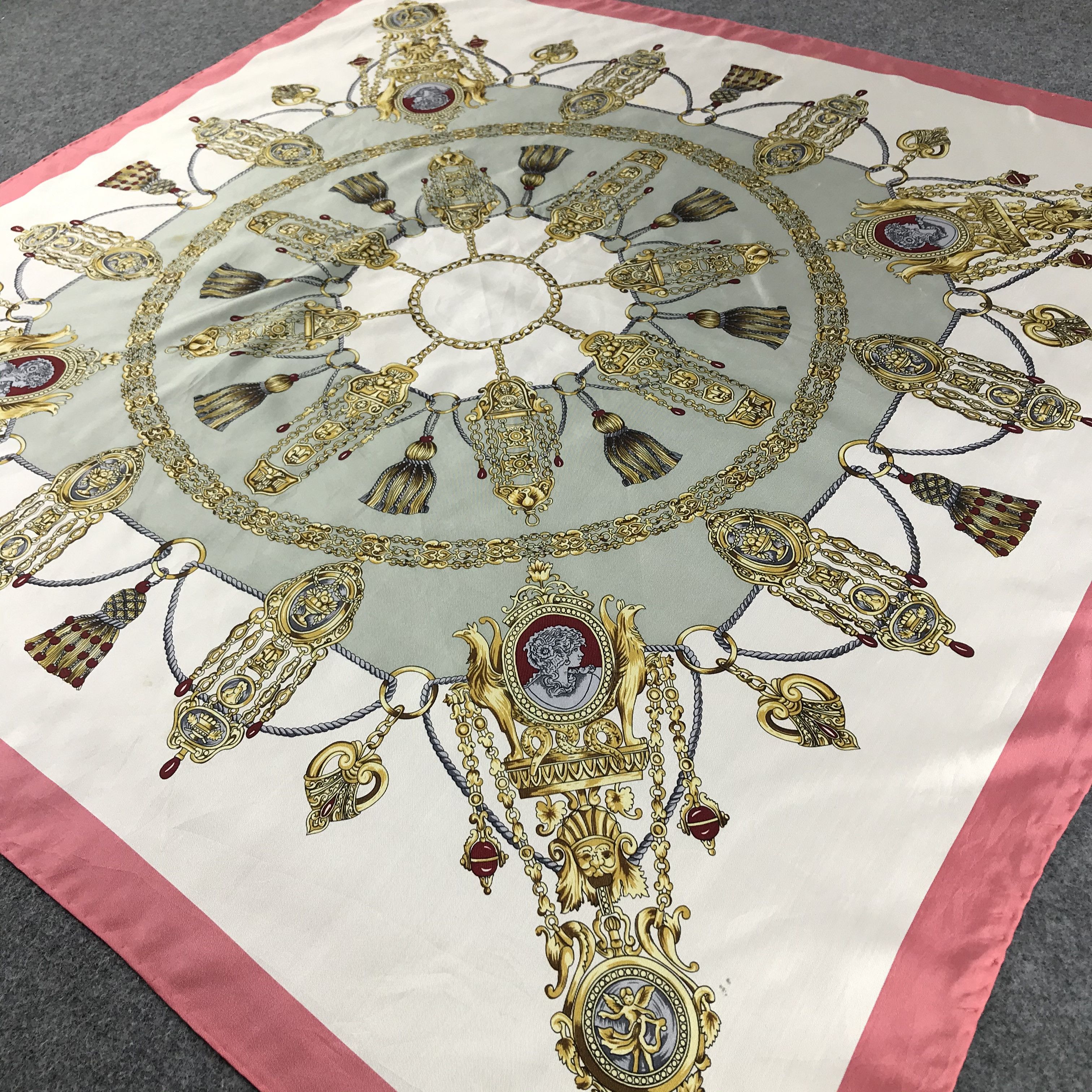 Vintage Luxury Design Vintage Silk Scarf M44 Size ONE SIZE - 3 Thumbnail